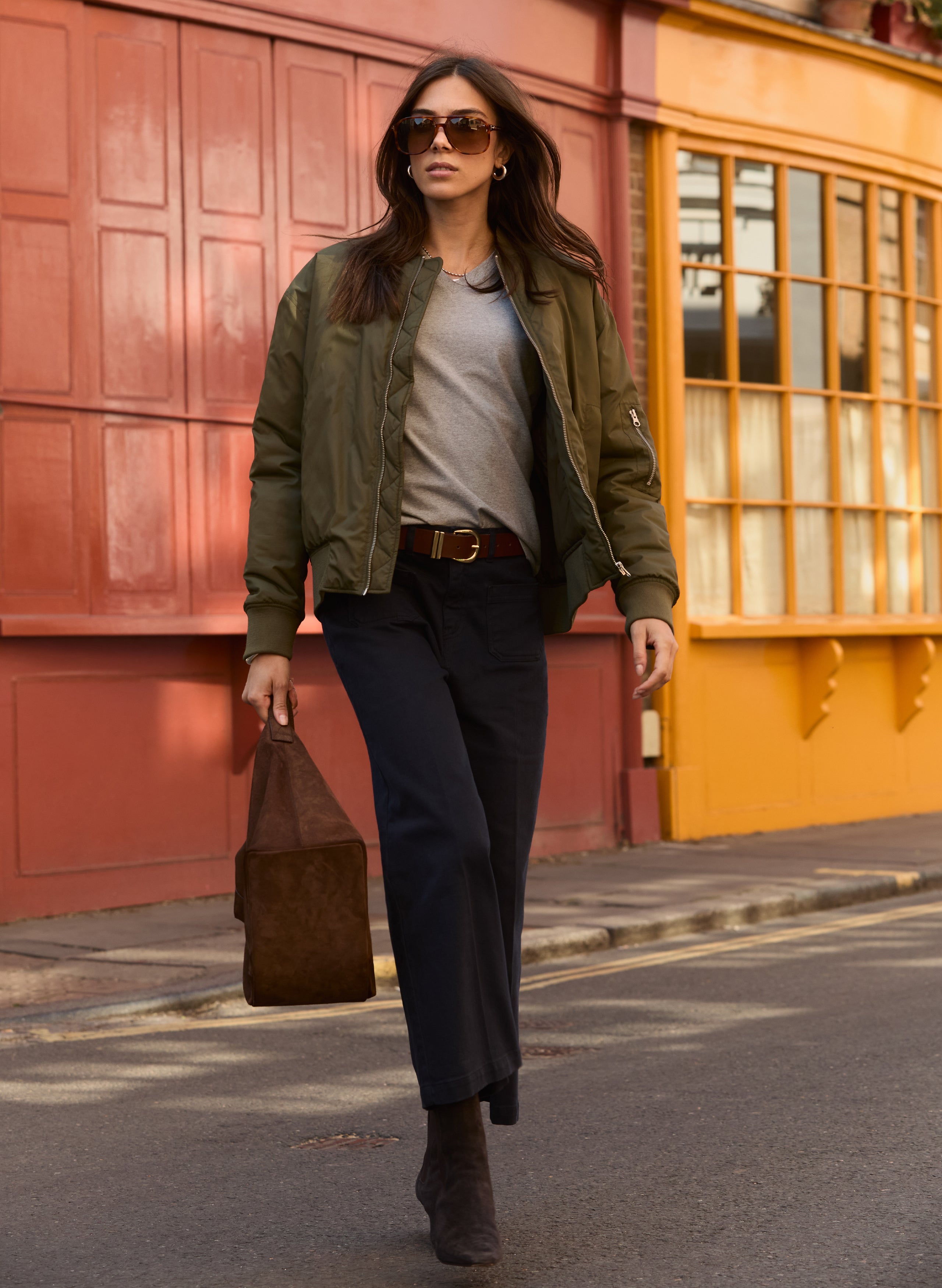 Kiana Organic Cotton V-Neck Slim Tee