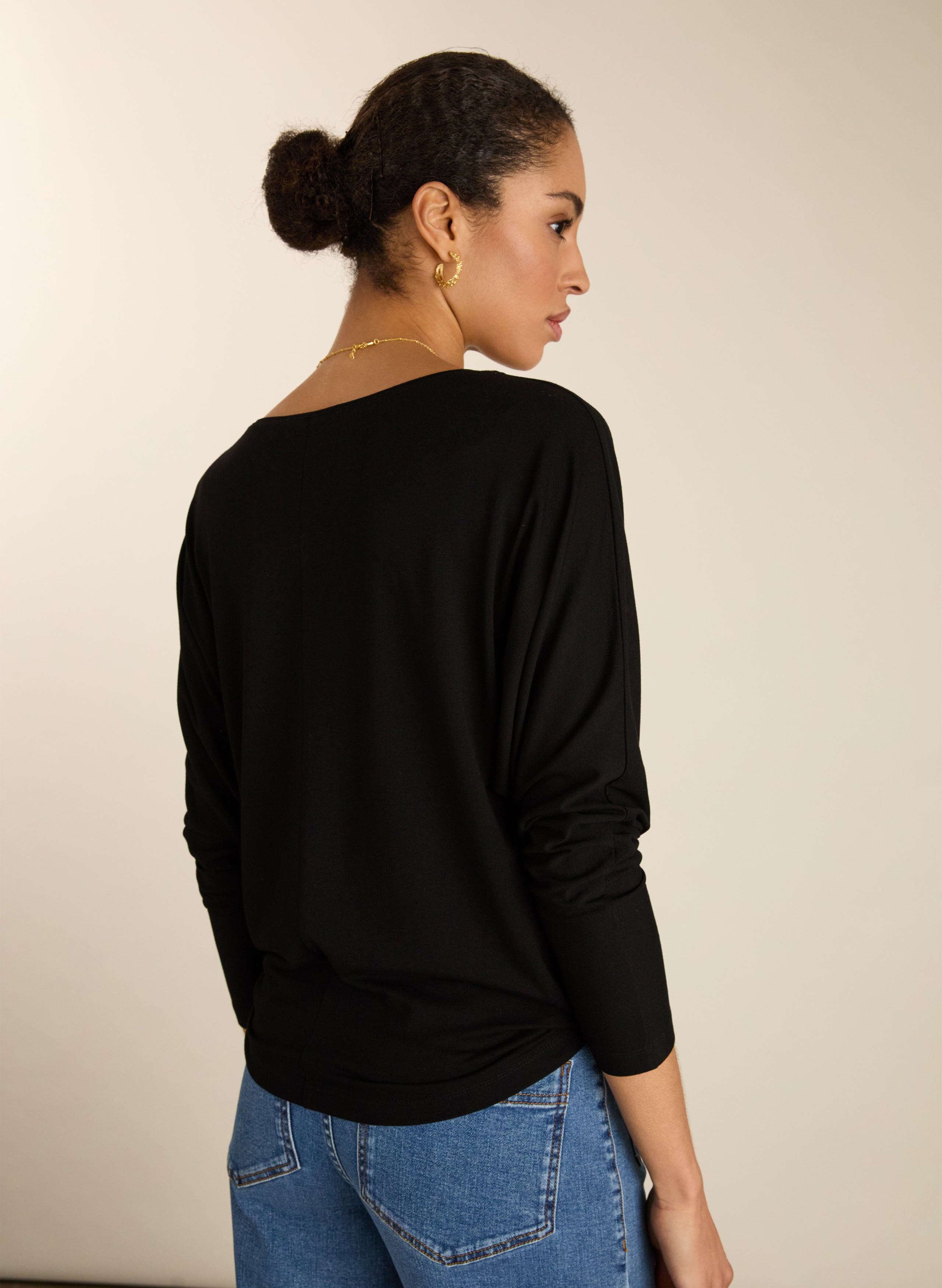 Ella Relaxed V-Neck Top