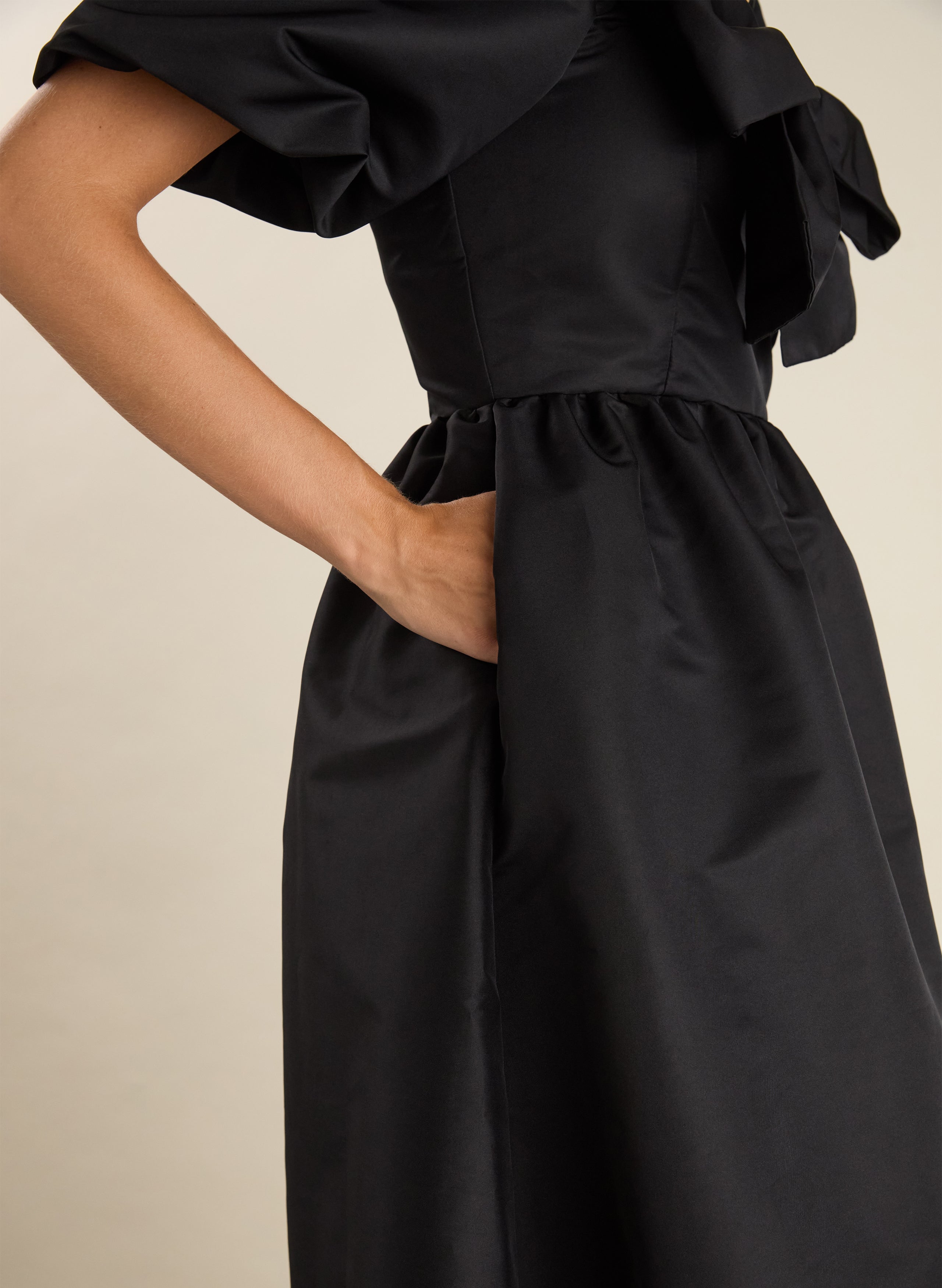 Star Bow Detail Midi Dress