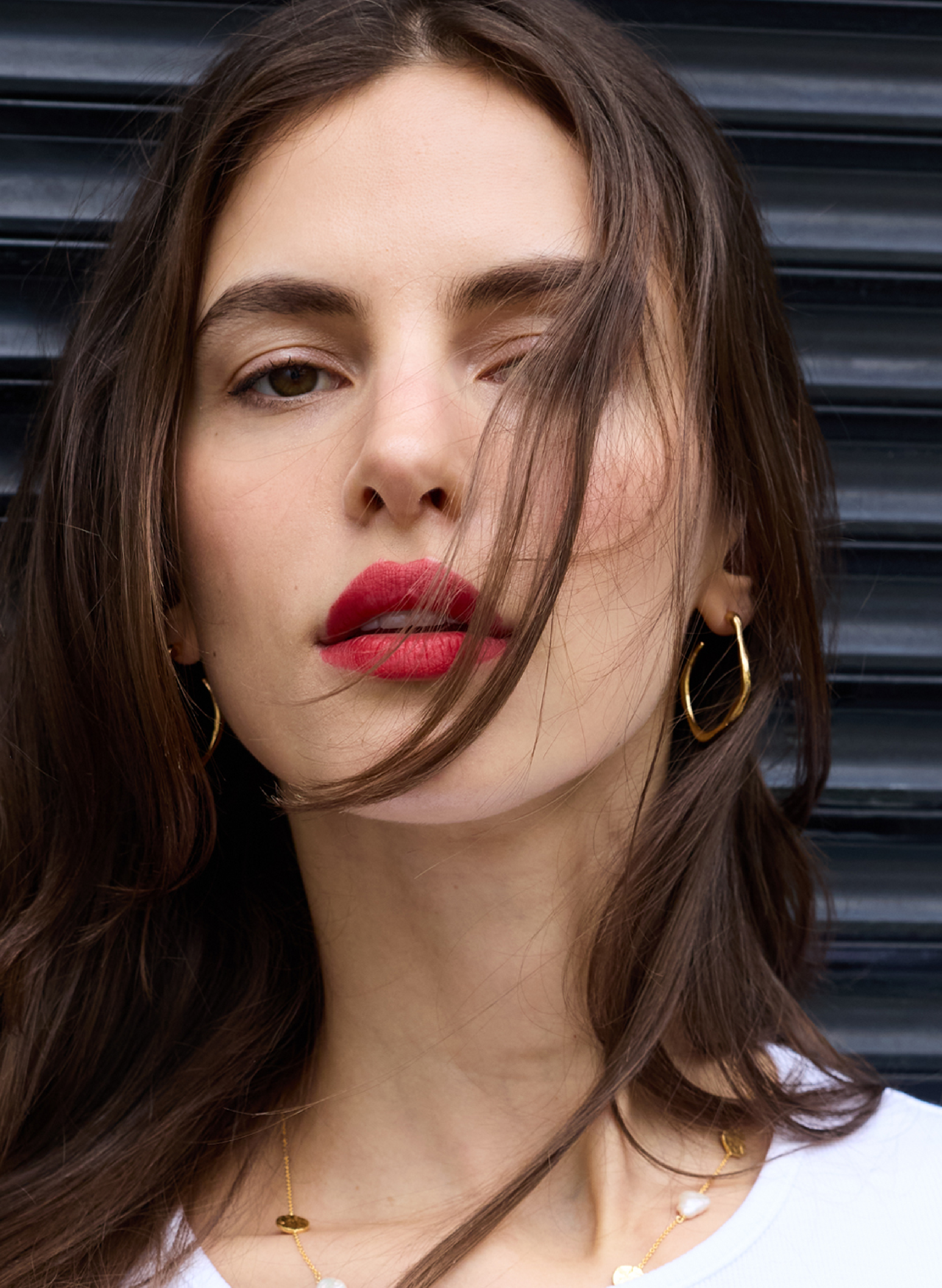 Inez Wave Hoop Earrings