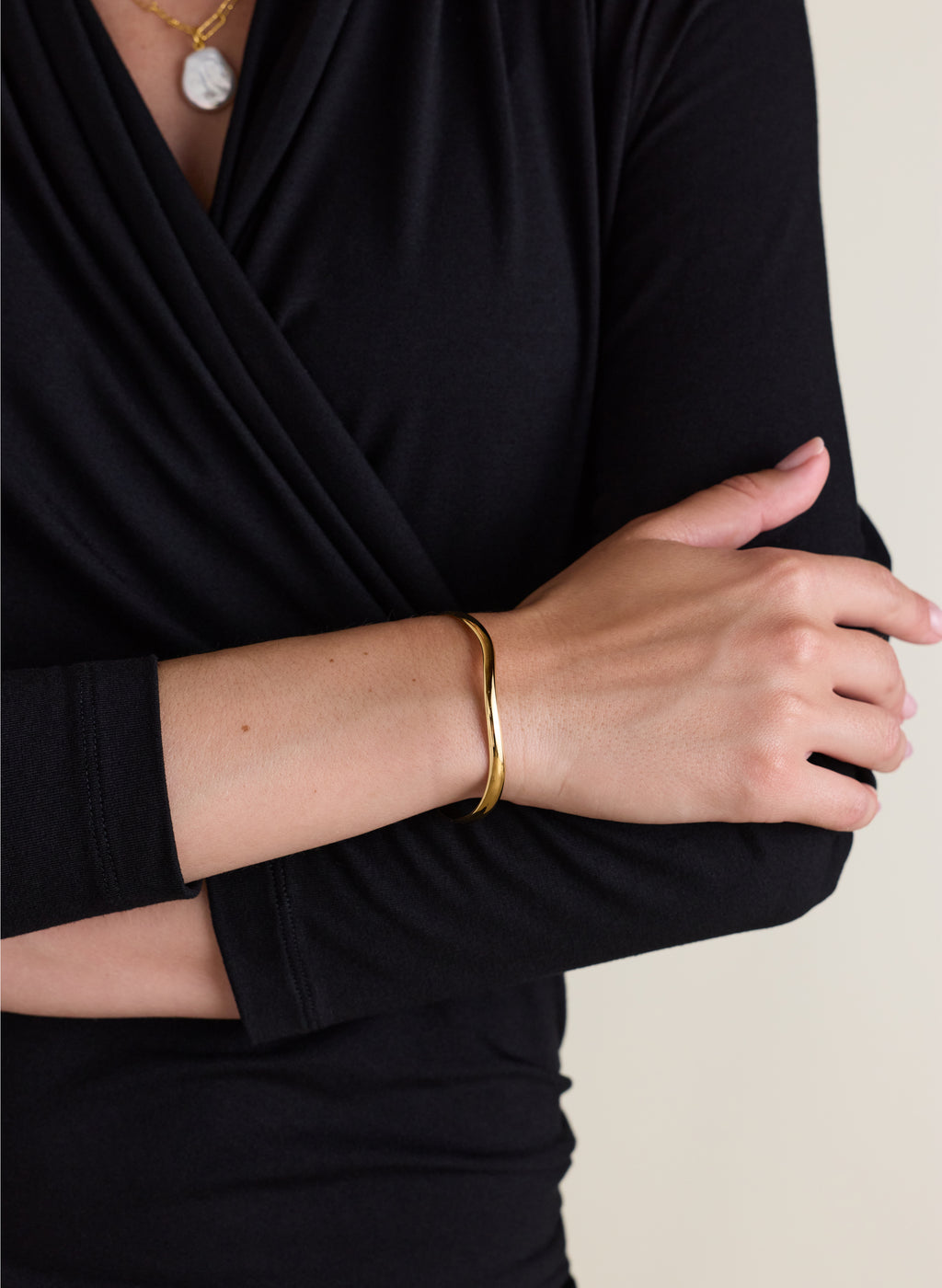 Inez Wave Open Cuff