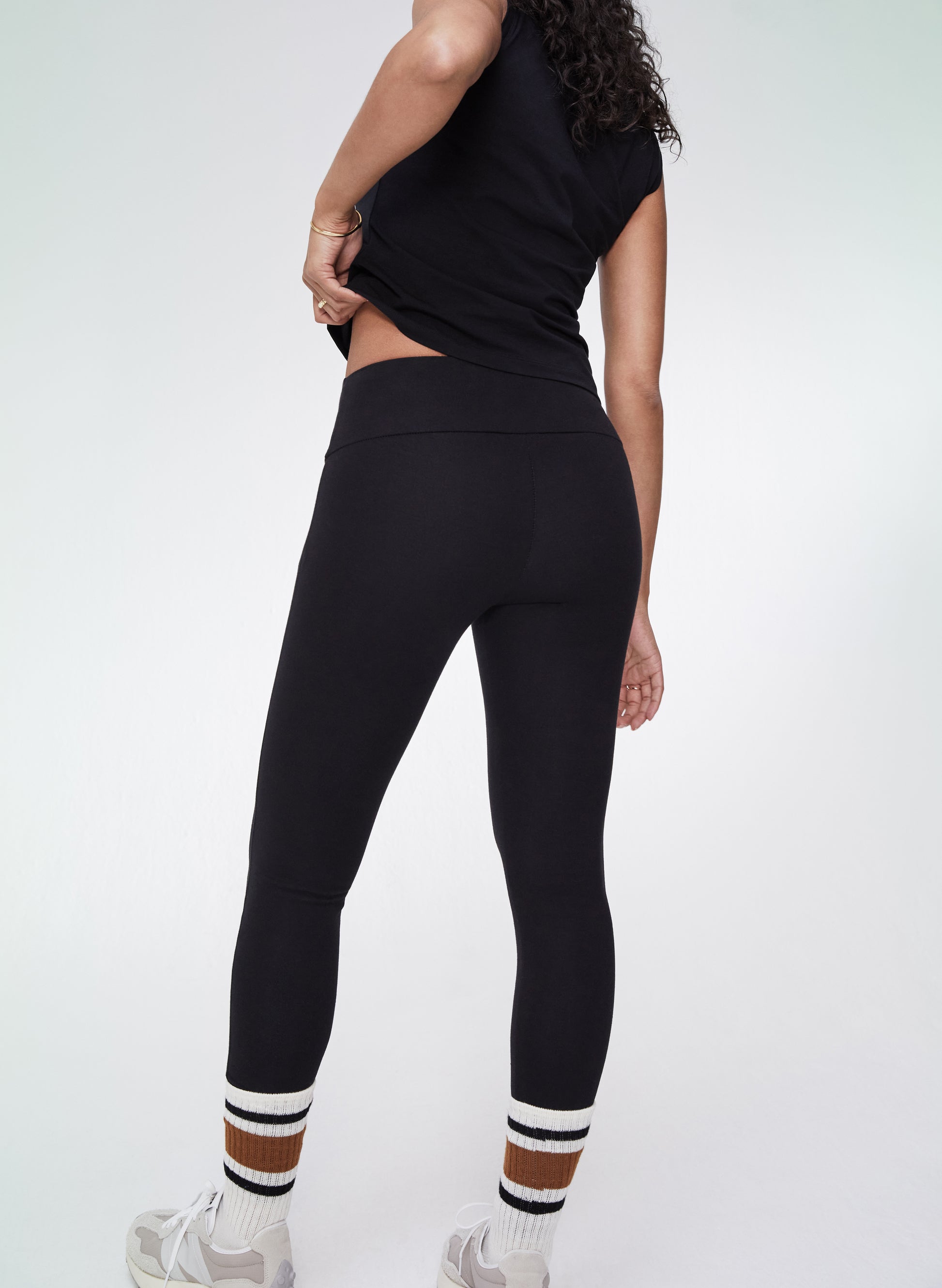 Ekohelsinki - Yoga Pocket Leggings in black, organic cotton, by