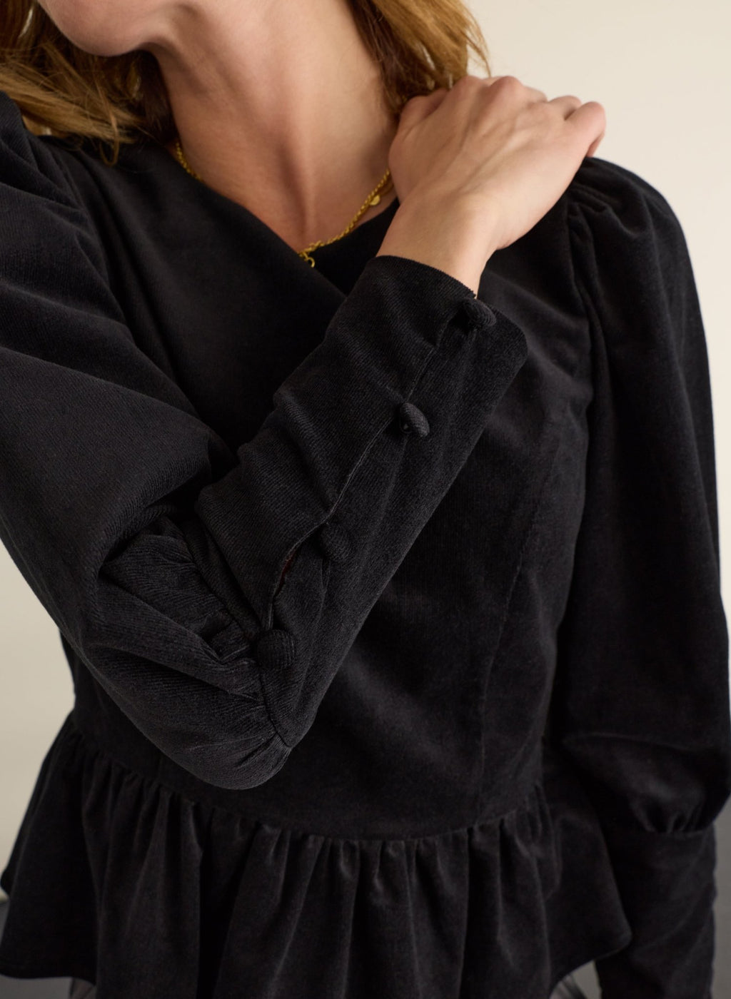 Adela Peplum Top - Caviar Black Baukjen