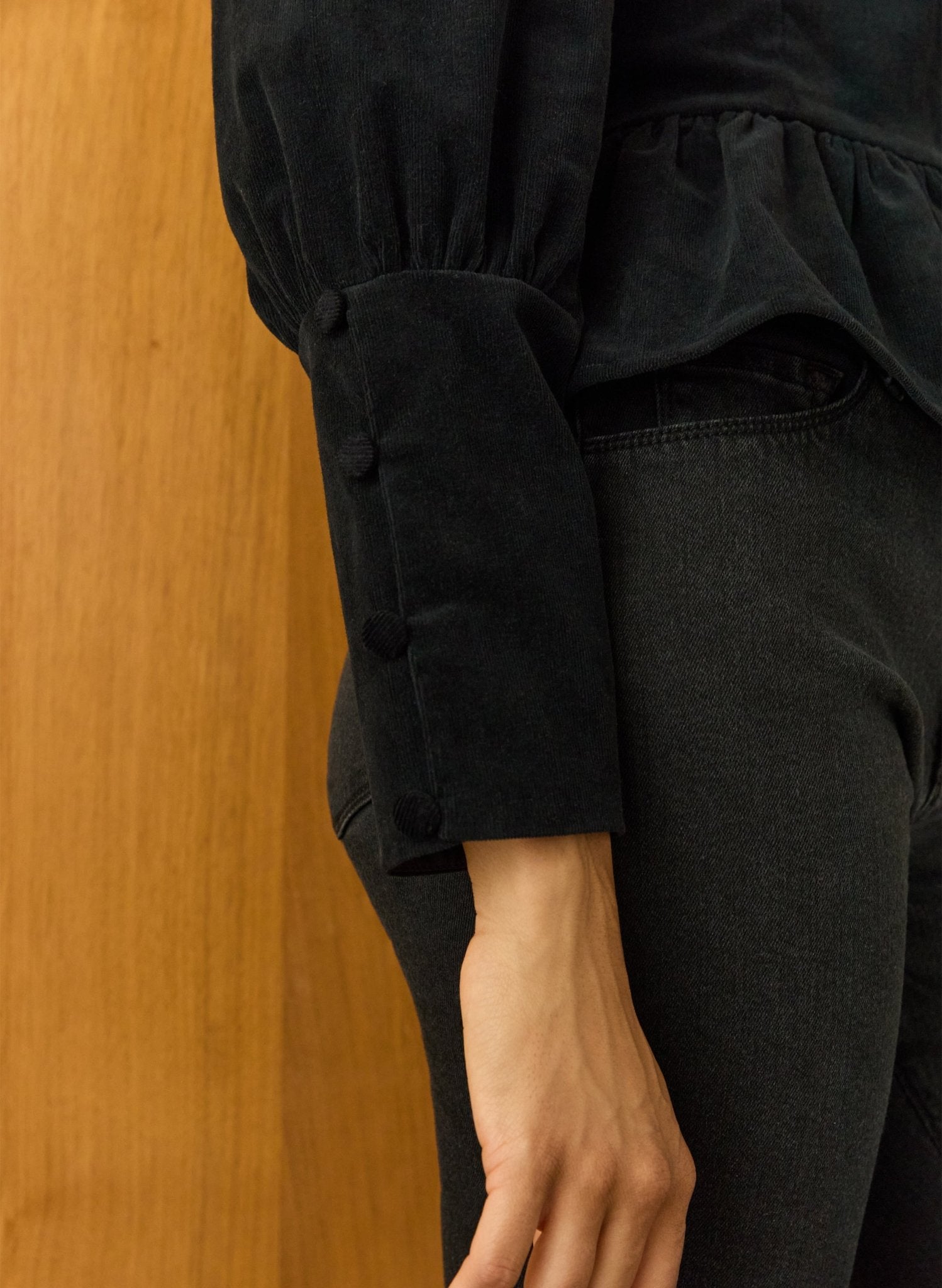 Adela Peplum Top - Caviar Black Baukjen