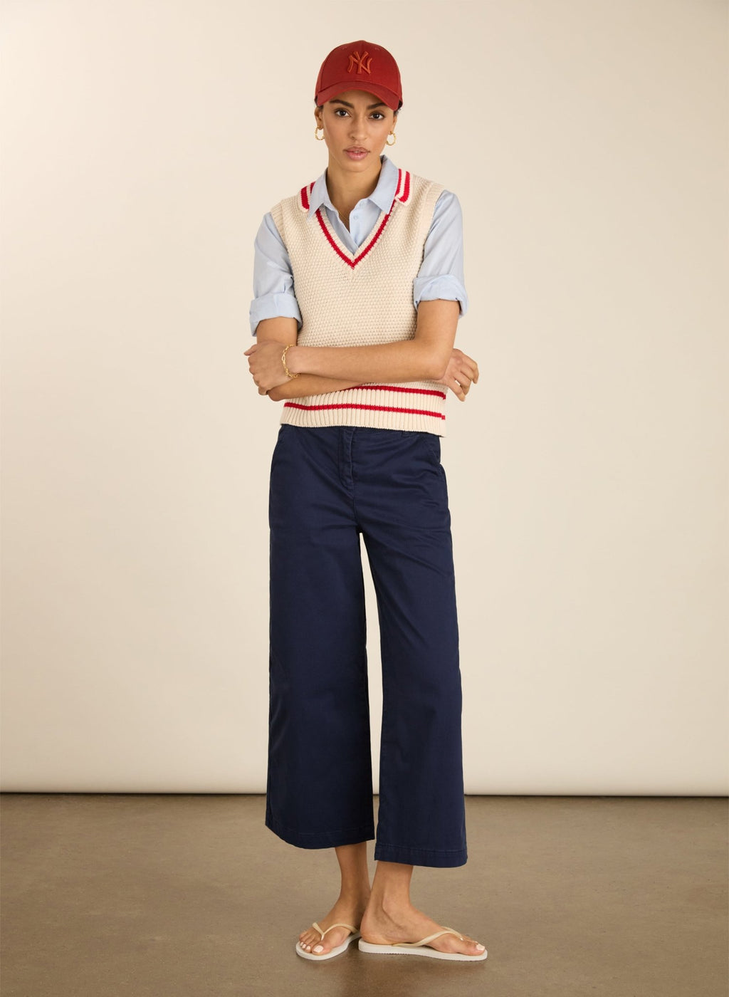 Agnes Ecotec Knitted Vest - Cream & Crimson Baukjen
