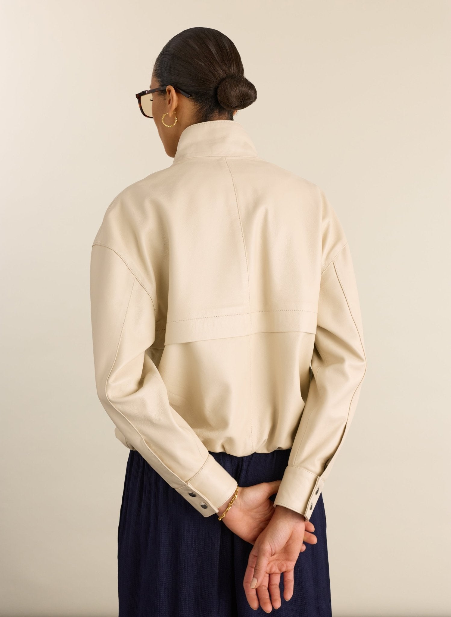 Alara Soft Leather Bomber Jacket - Chalk White Baukjen