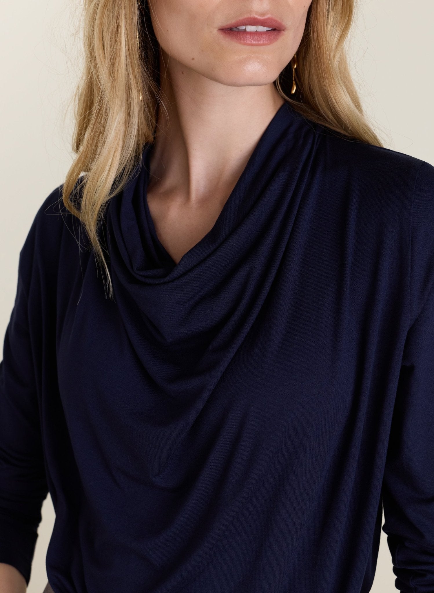 Albie Draped Top - Navy Baukjen