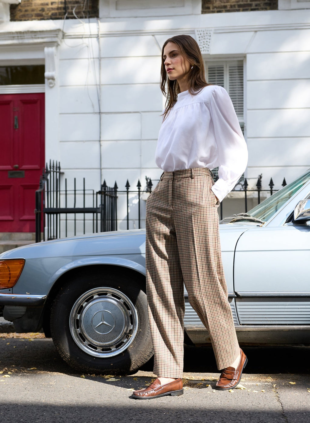 Alex Tailored Barrel Leg Trousers - Neutral Puppytooth Check Baukjen