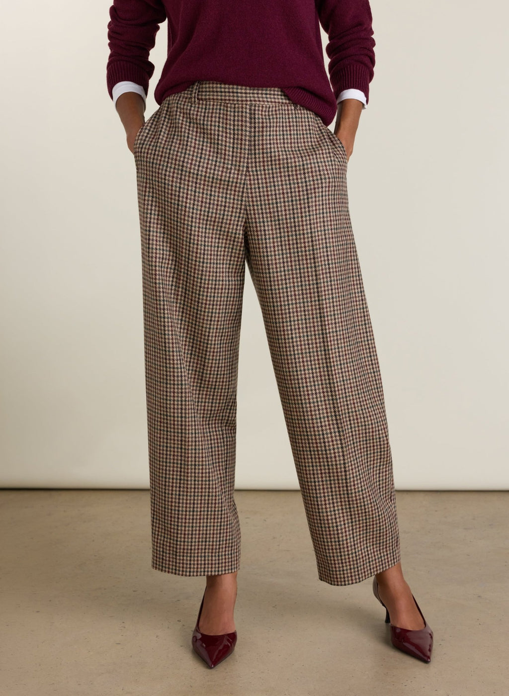 Alex Tailored Barrel Leg Trousers - Neutral Puppytooth Check Baukjen