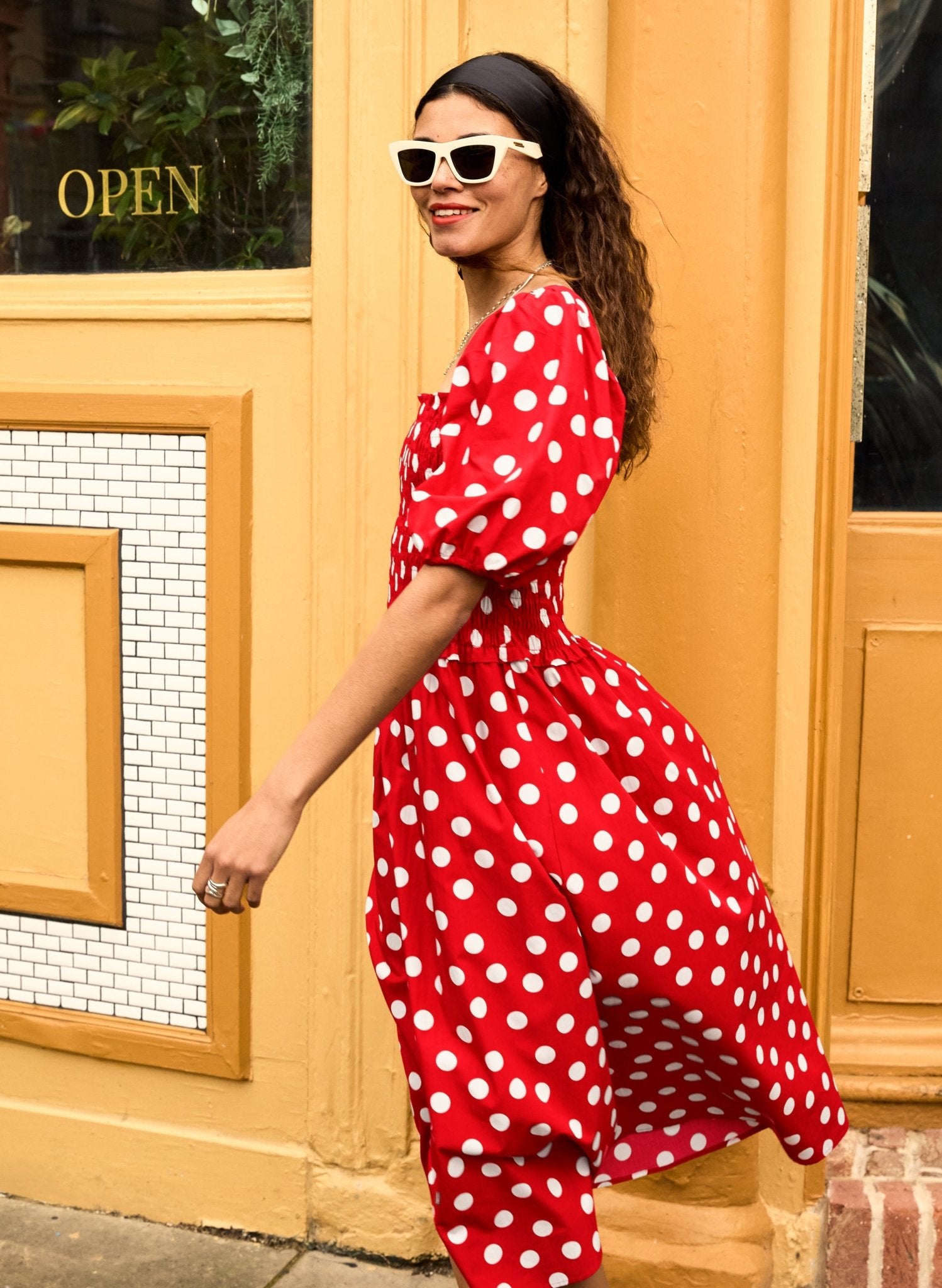 Alicia Organic Cotton Smock Midi Dress - Crimson Polka Baukjen