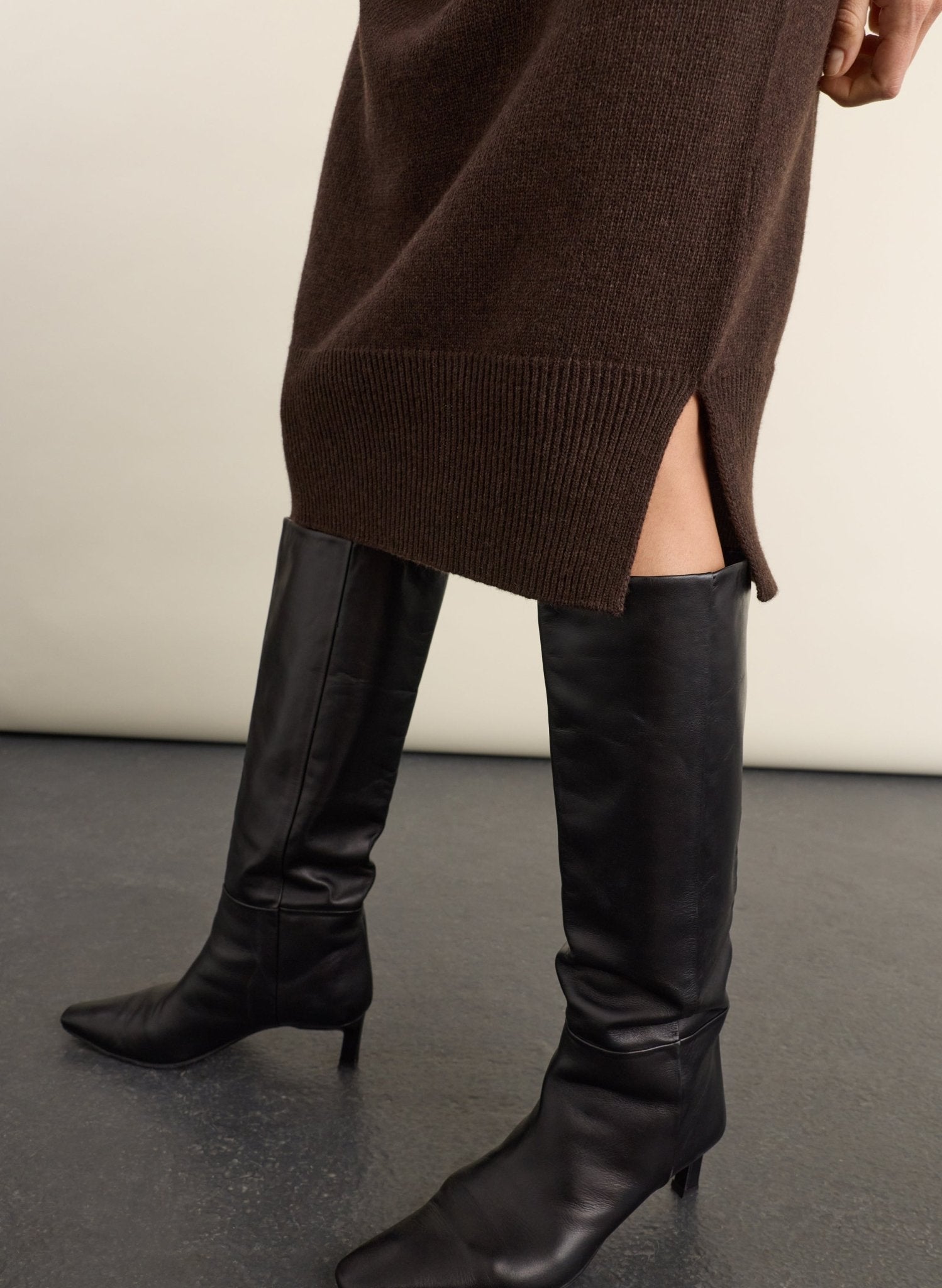 Alison Wool Blend Knitted Dress - Dark Chocolate Baukjen