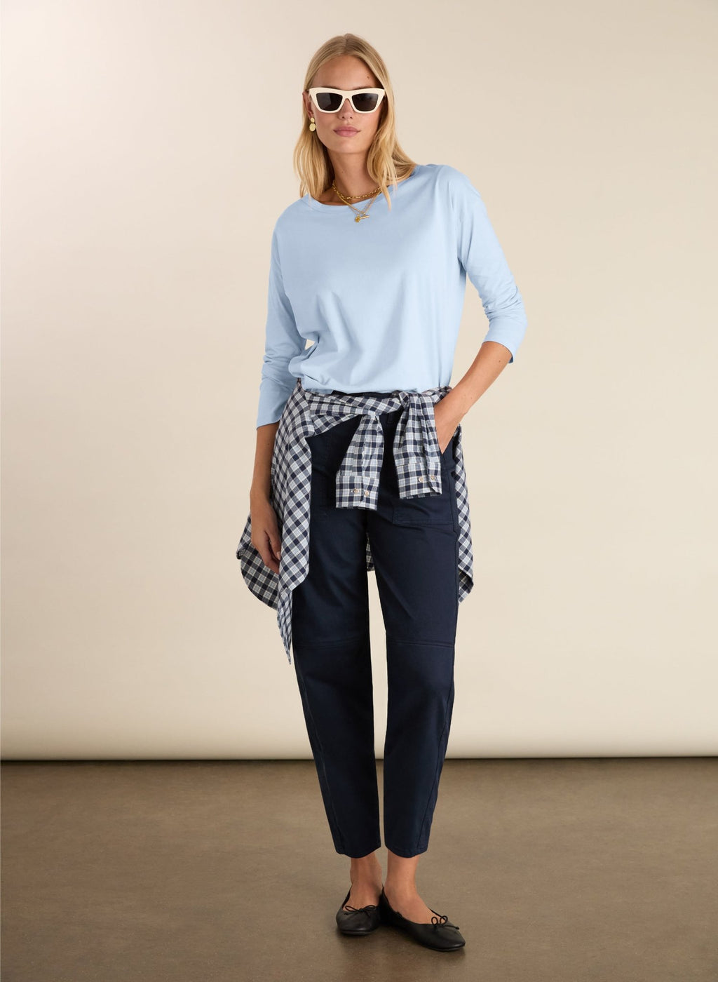 Amelia Organic Cotton Barrel Leg Cargo Trousers - French Navy Baukjen