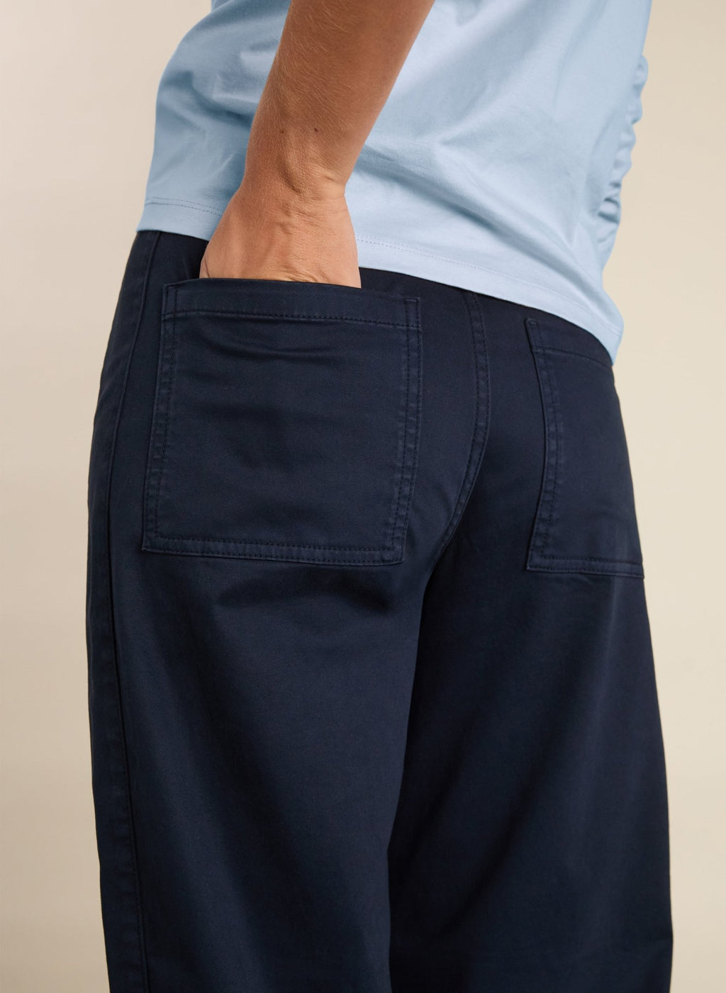 Amelia Organic Cotton Barrel Leg Cargo Trousers - French Navy Baukjen