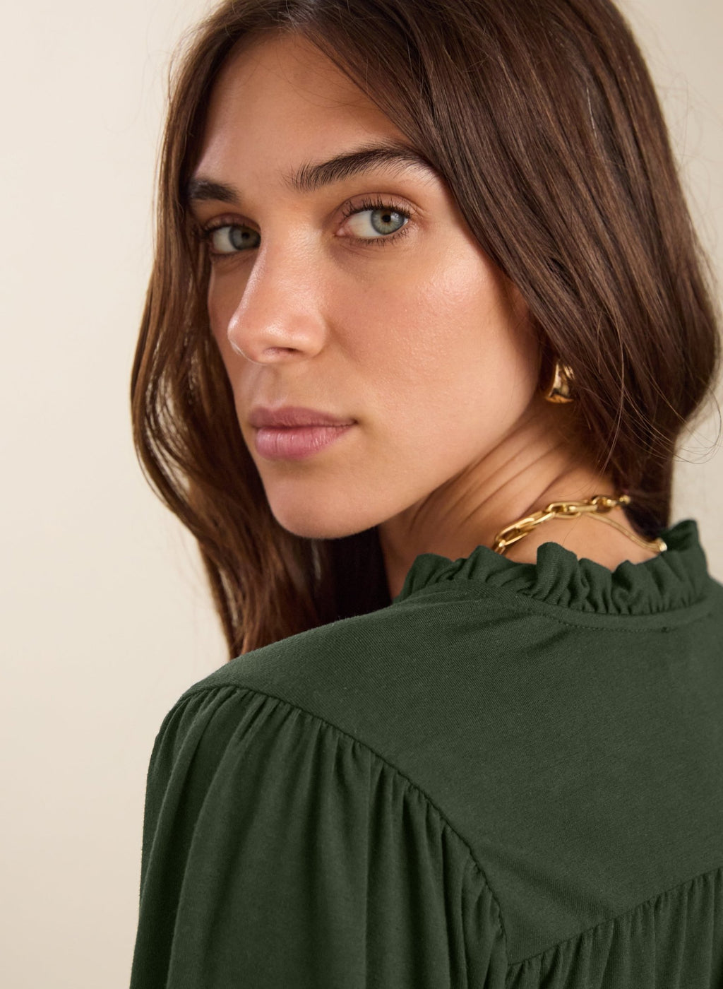 Annie Ruffle Collar Blouse - Khaki Baukjen