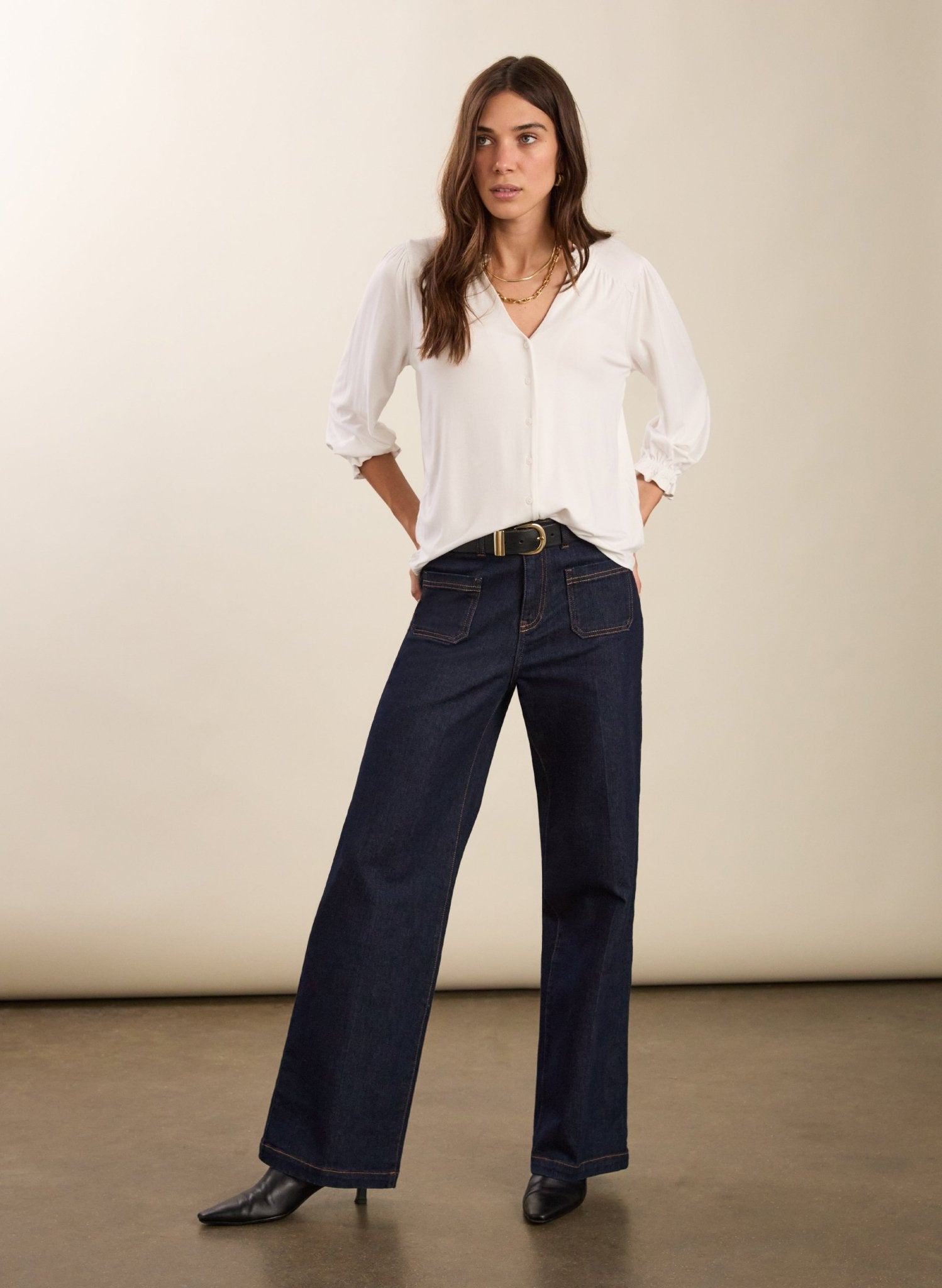 Annie Ruffle Collar Blouse - Pure White Baukjen