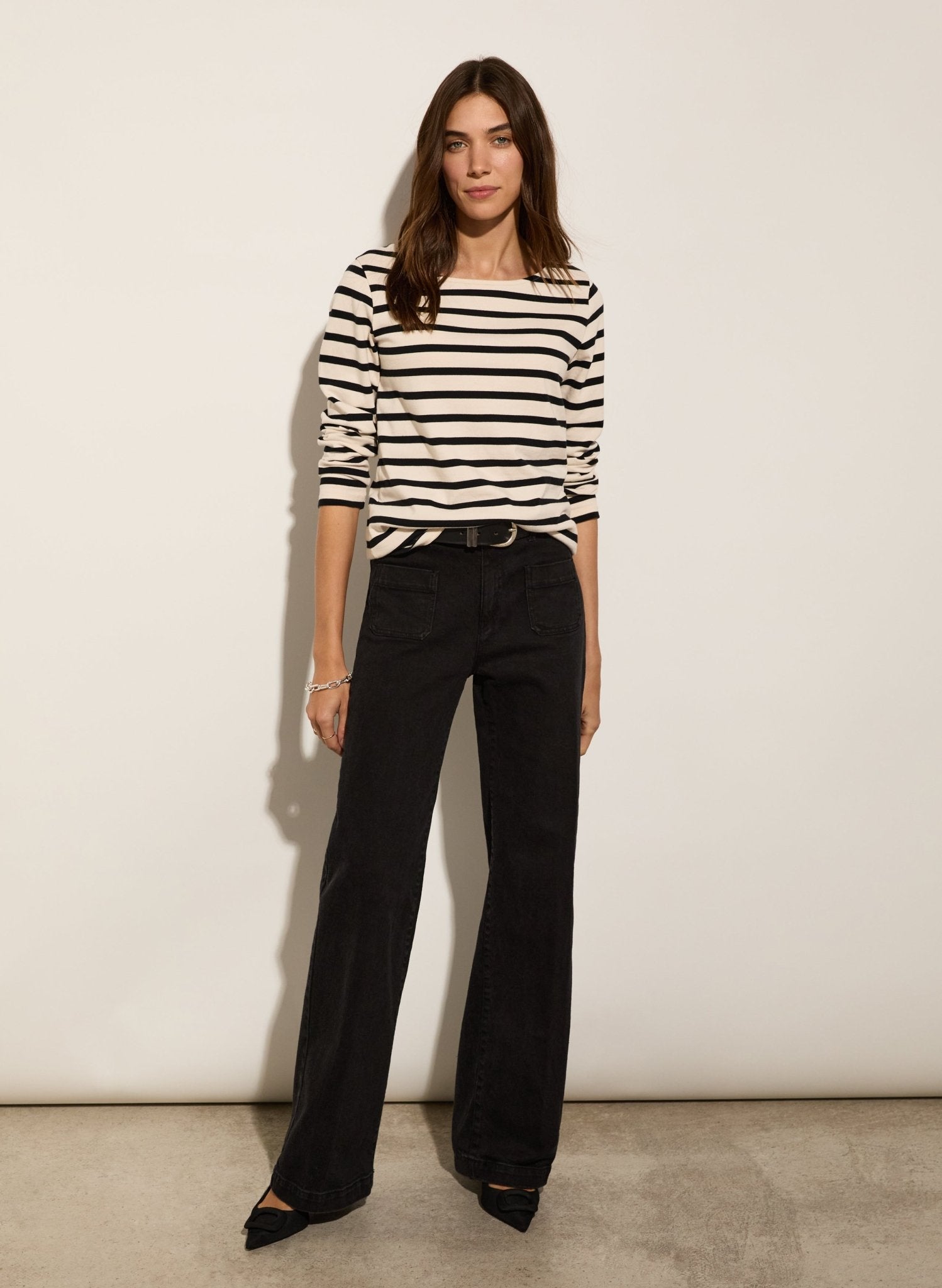 Ashley Organic Cotton Top - Antique White & Caviar Black Baukjen