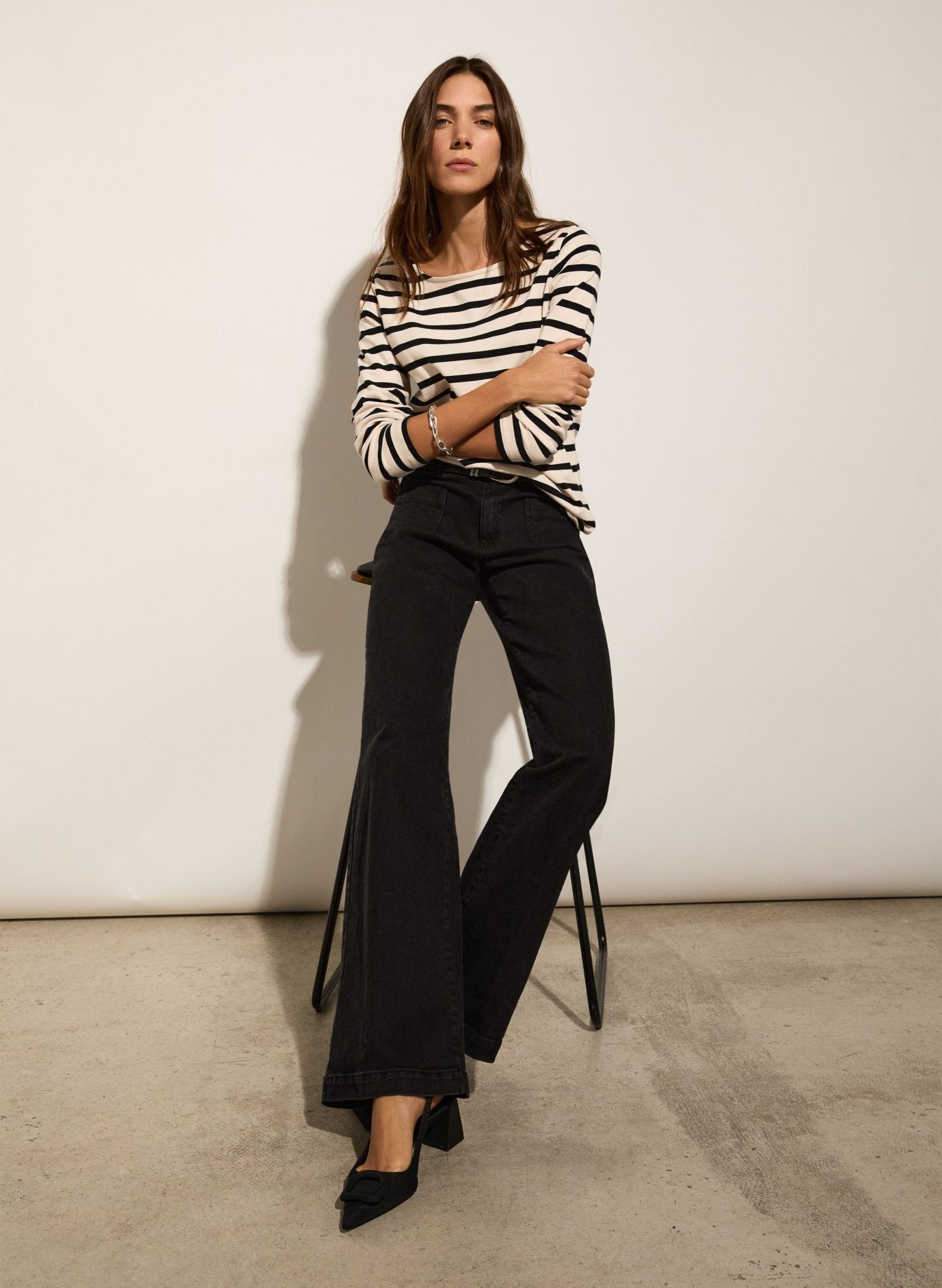 Ashley Organic Cotton Top - Antique White & Caviar Black Baukjen