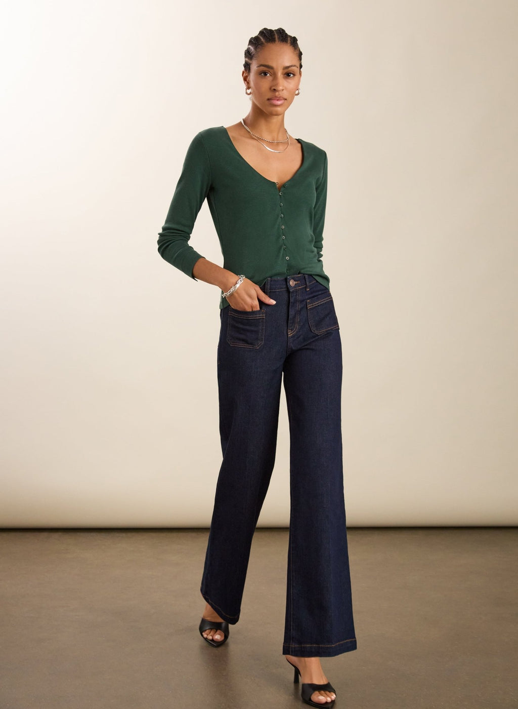 Audrey Button Through V - Neck Top - Forest Green Baukjen