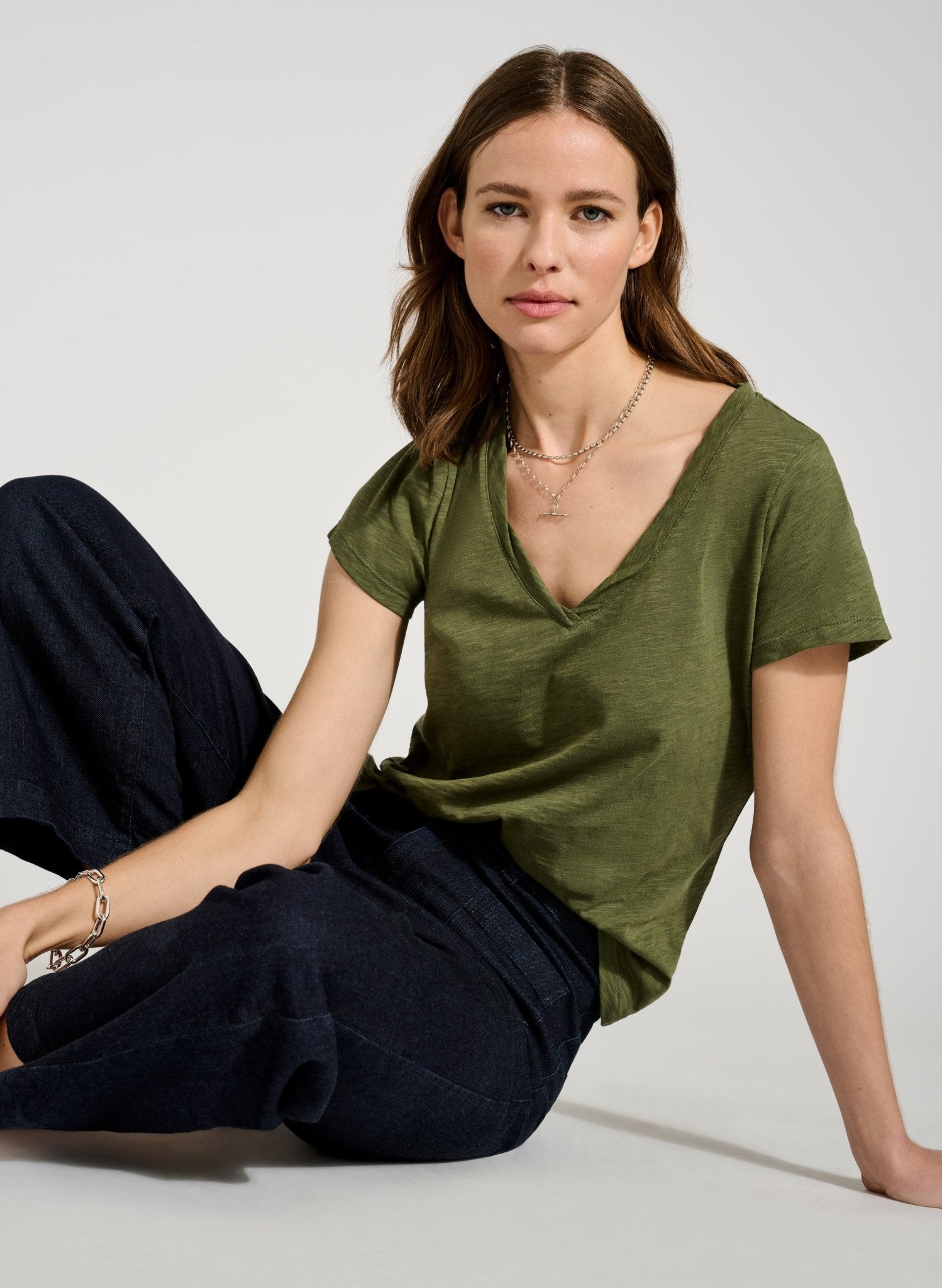 Baukjen Essentials Organic Cotton V - Neck Tee - Light Khaki Baukjen