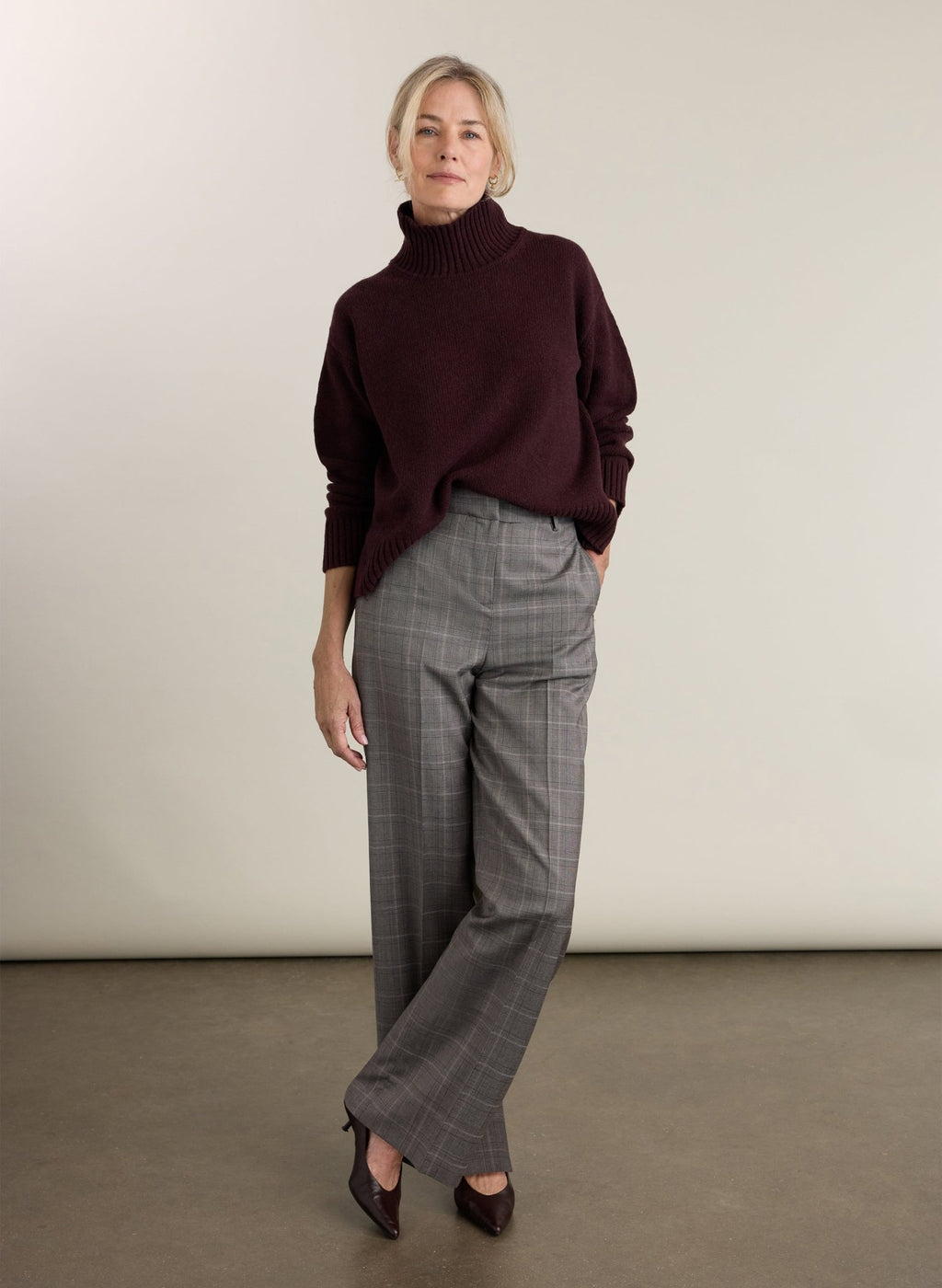 Bella Cashmere Turtleneck Jumper - Plum Baukjen