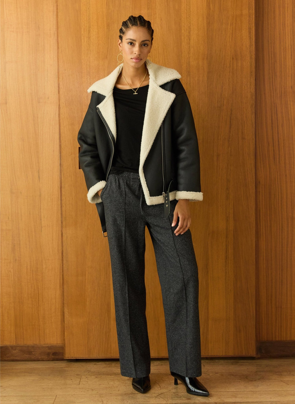 Carey Shearling Aviator Jacket - Black & Cream Baukjen