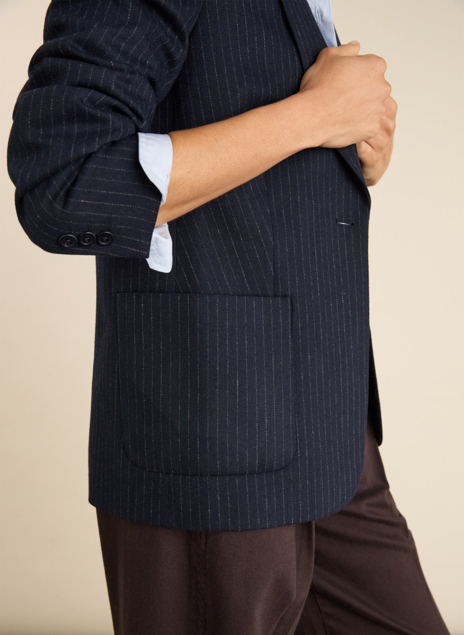 Carson Wool Blend Pinstripe Blazer - Navy Pinstripe Baukjen