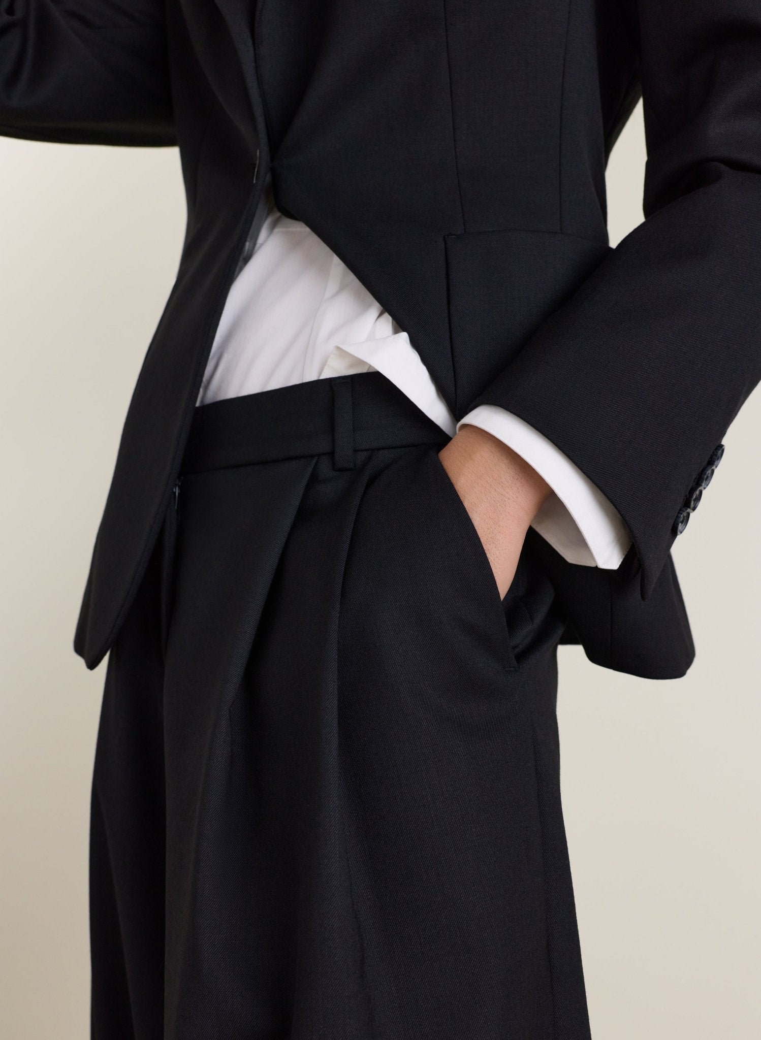 Ceren Tailored Balloon Trousers - Black Baukjen