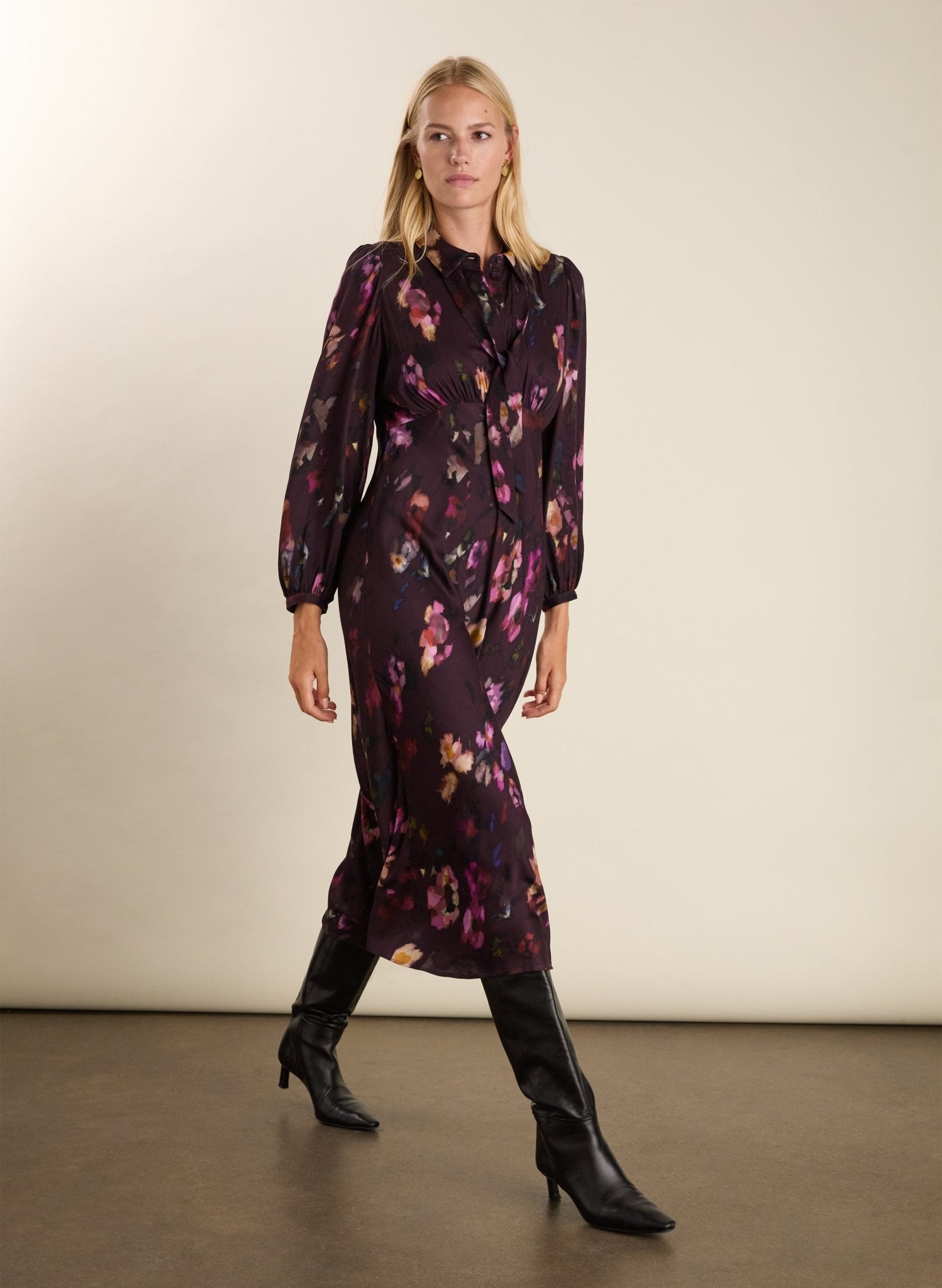 Charlotte Printed Midi Dress - Plum Watercolour Floral Baukjen