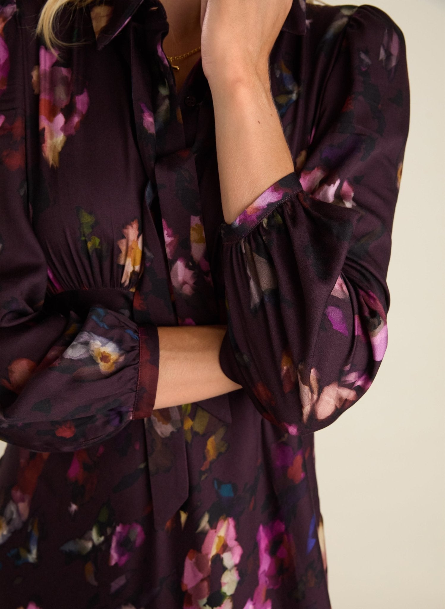 Charlotte Printed Midi Dress - Plum Watercolour Floral Baukjen