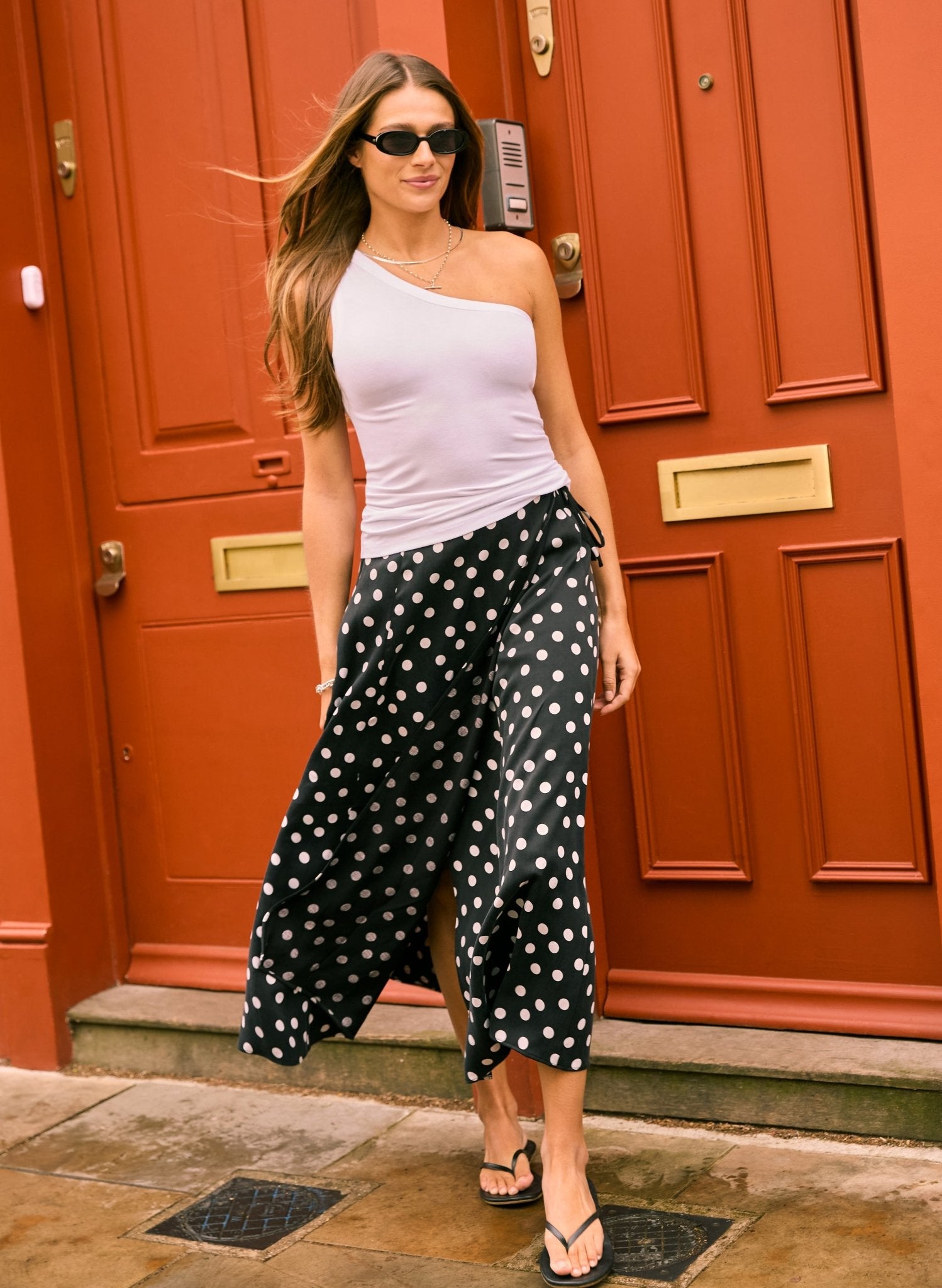 Delia Asymmetric Vest - Pure White Baukjen