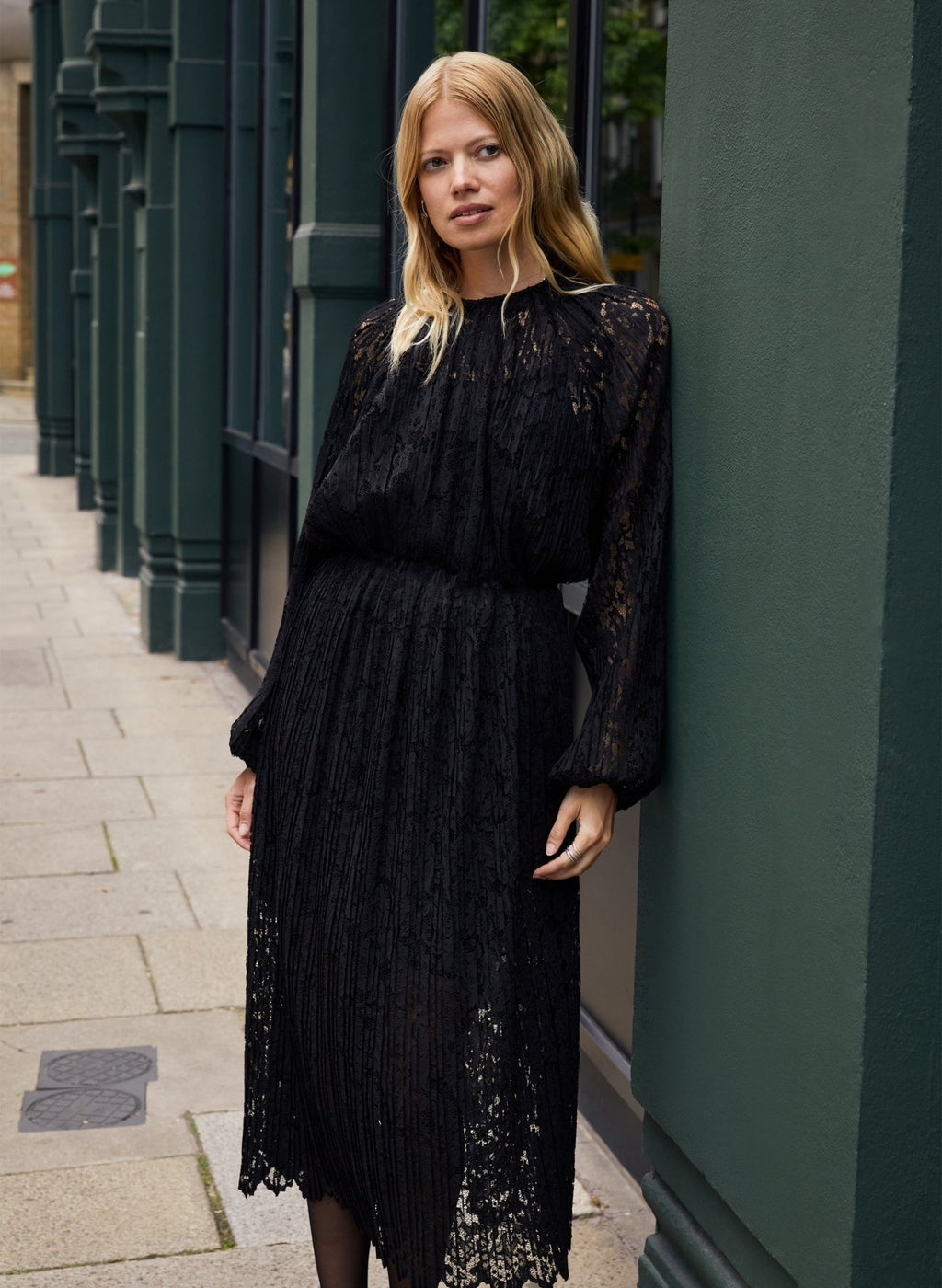 Demi Slip Dress - Caviar Black Baukjen