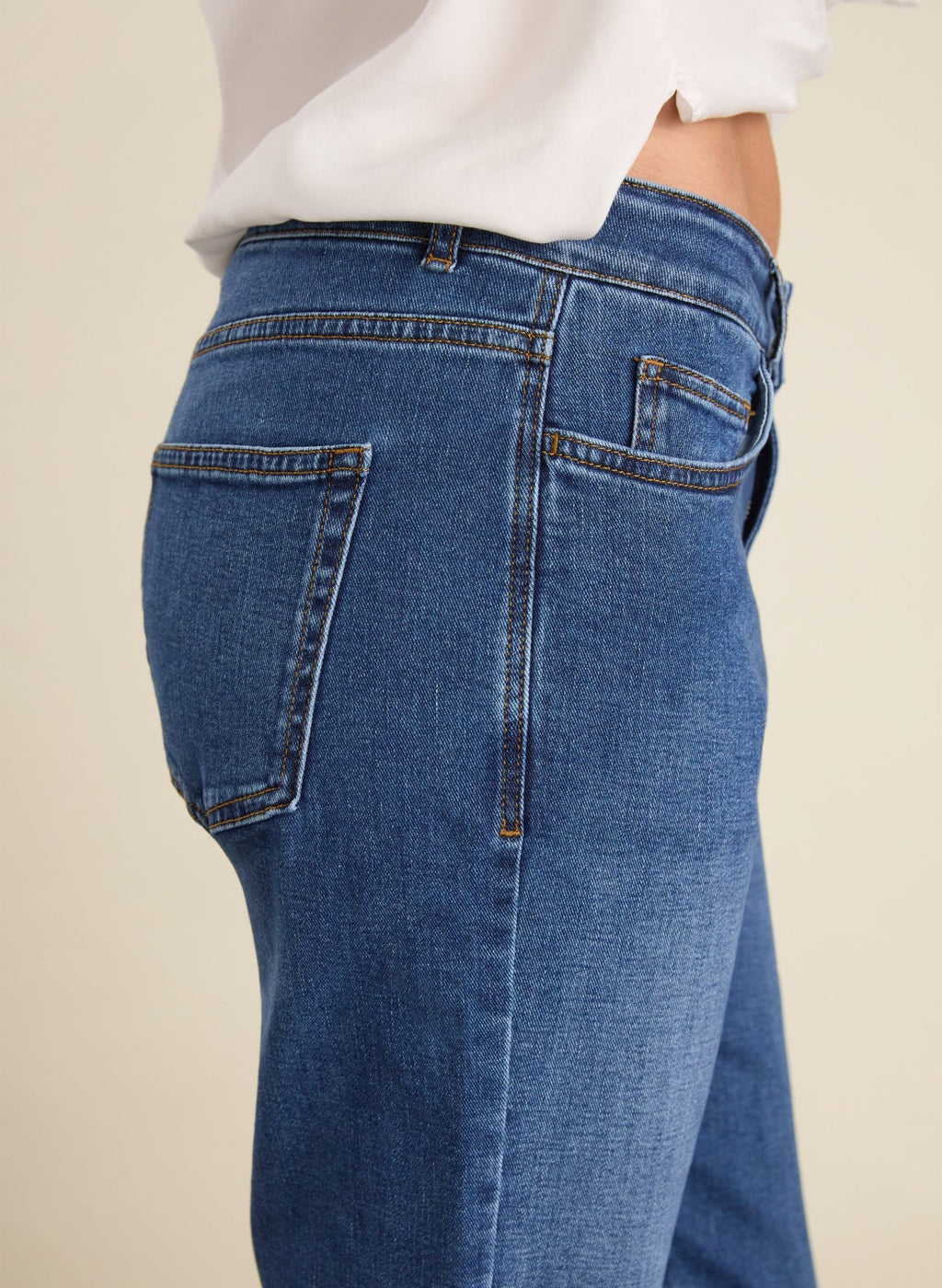 Eda Organic Cotton Stretch Boyfriend Jeans - Washed Indigo Baukjen