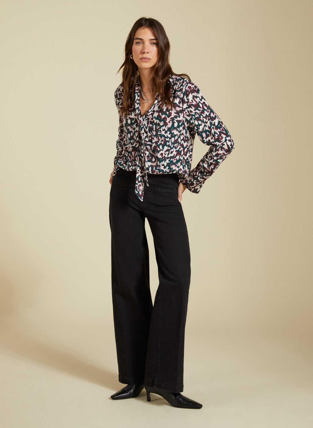 Effie Printed Tie Neck Blouse - Beige Flanimal Baukjen