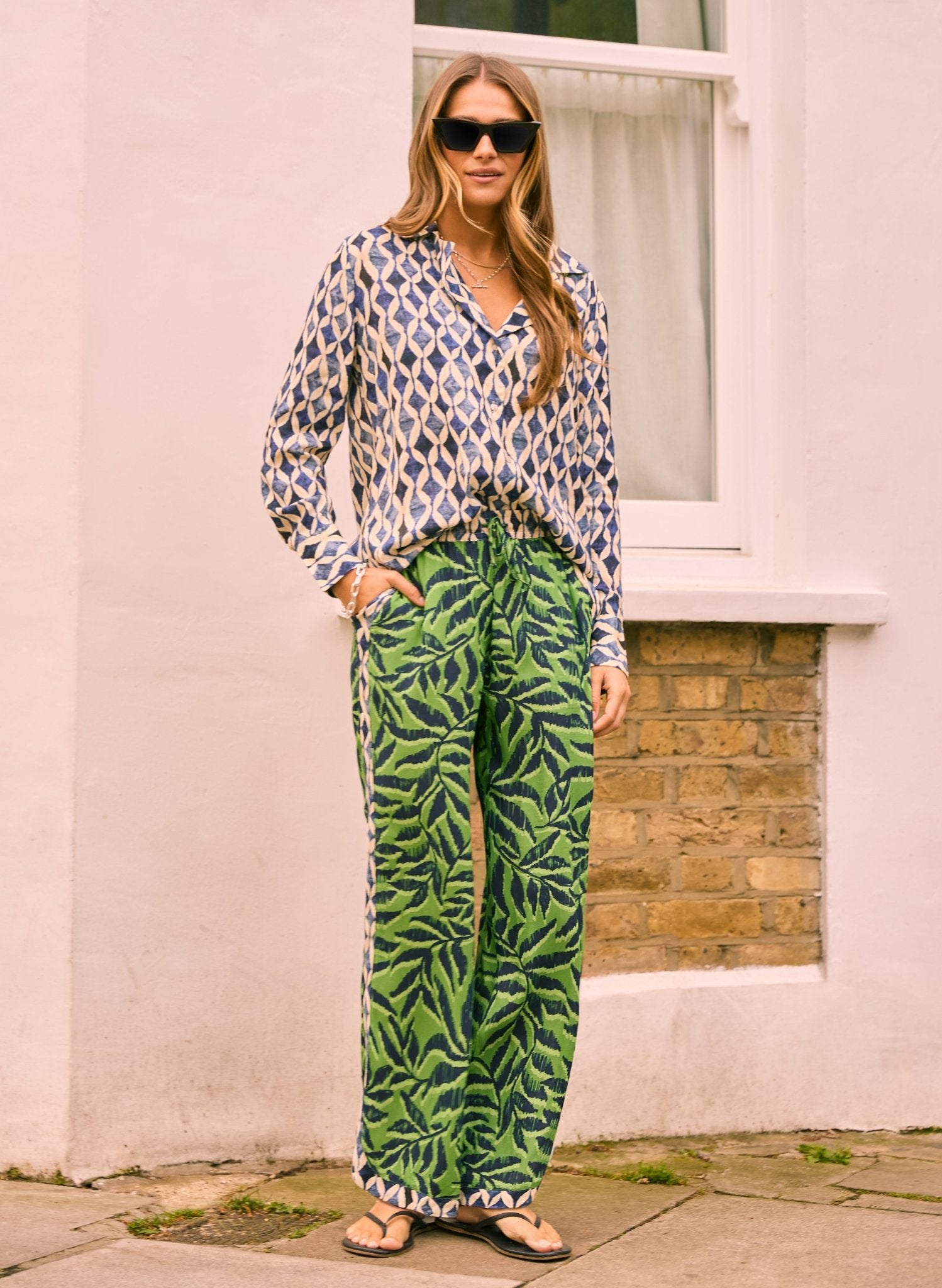 Elin Trousers - Green Foliage Baukjen