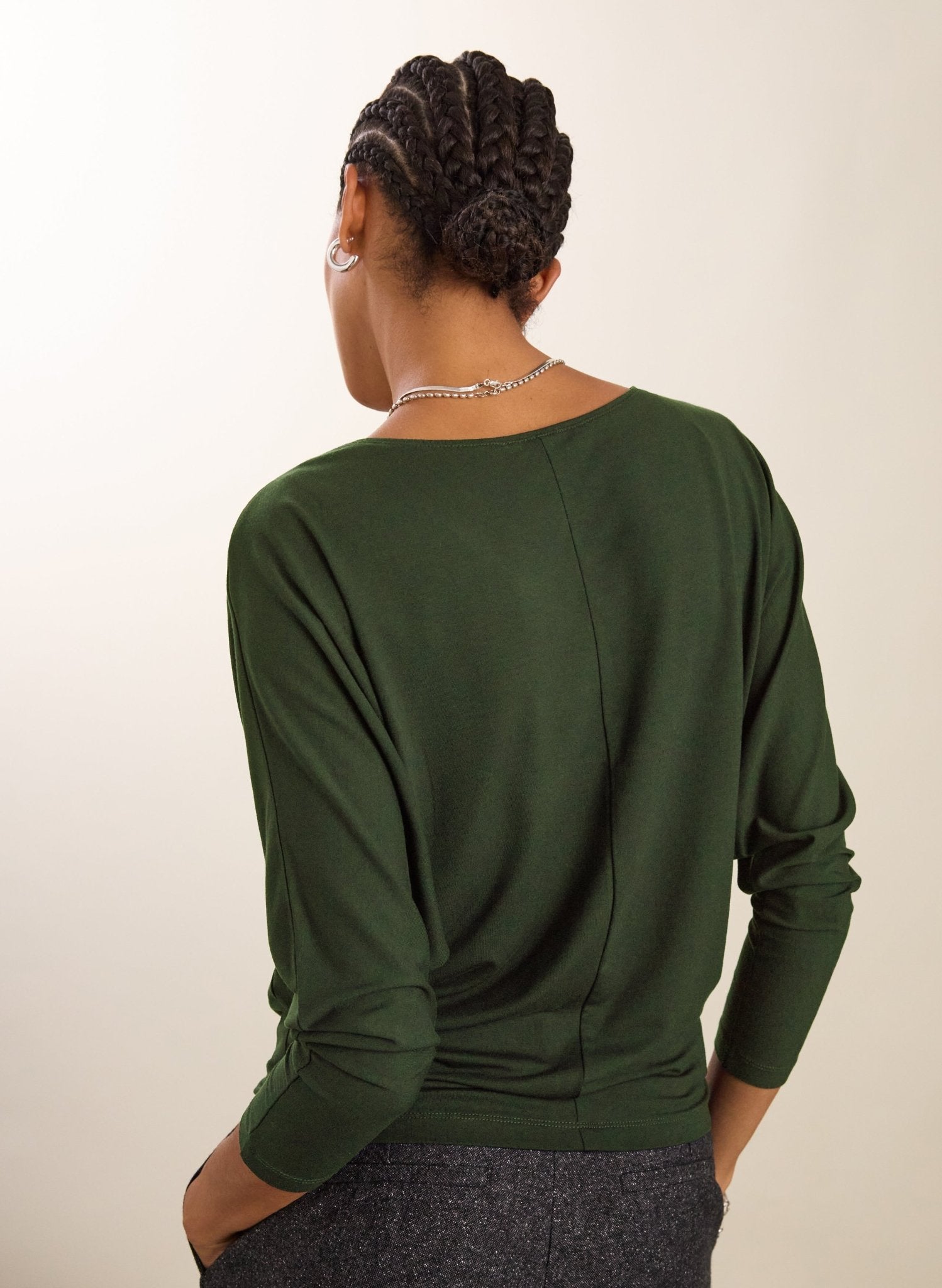 Ella Relaxed V - Neck Top - Khaki Baukjen
