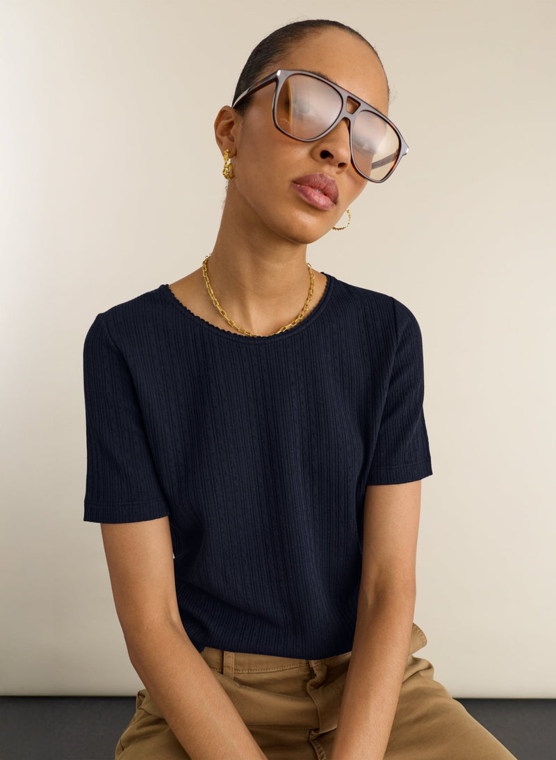 Gabriella Ribbed T-shirt - Navy Baukjen