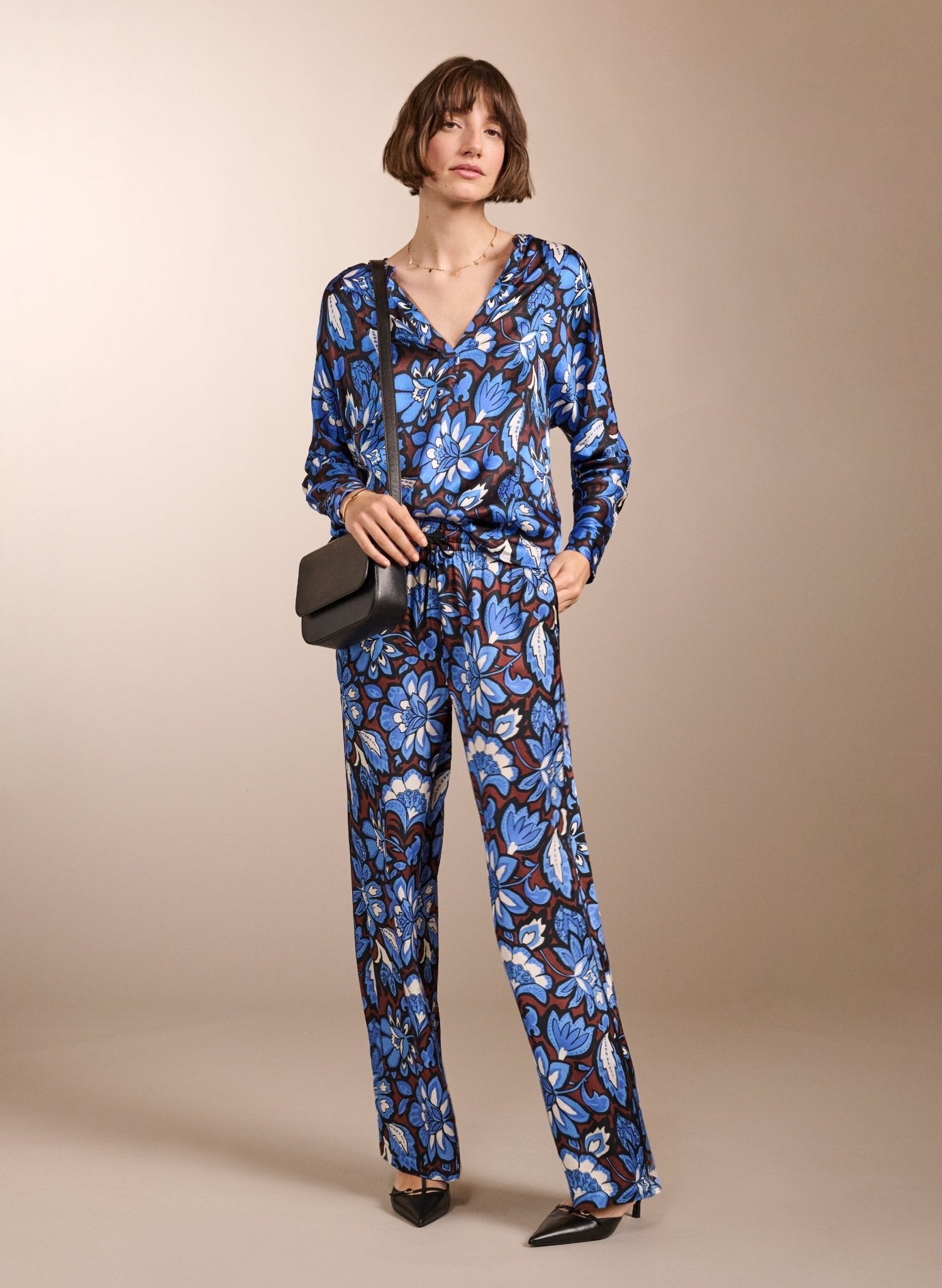 Gloria Blouse - Blue Floral Saraca Baukjen