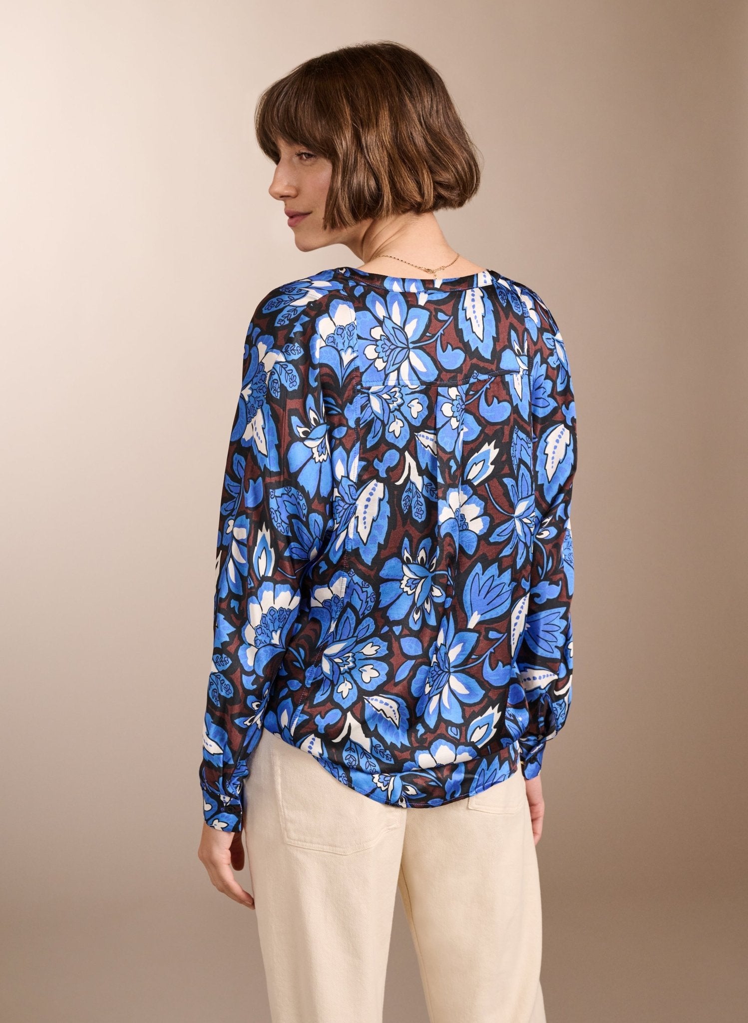 Gloria Blouse - Blue Floral Saraca Baukjen