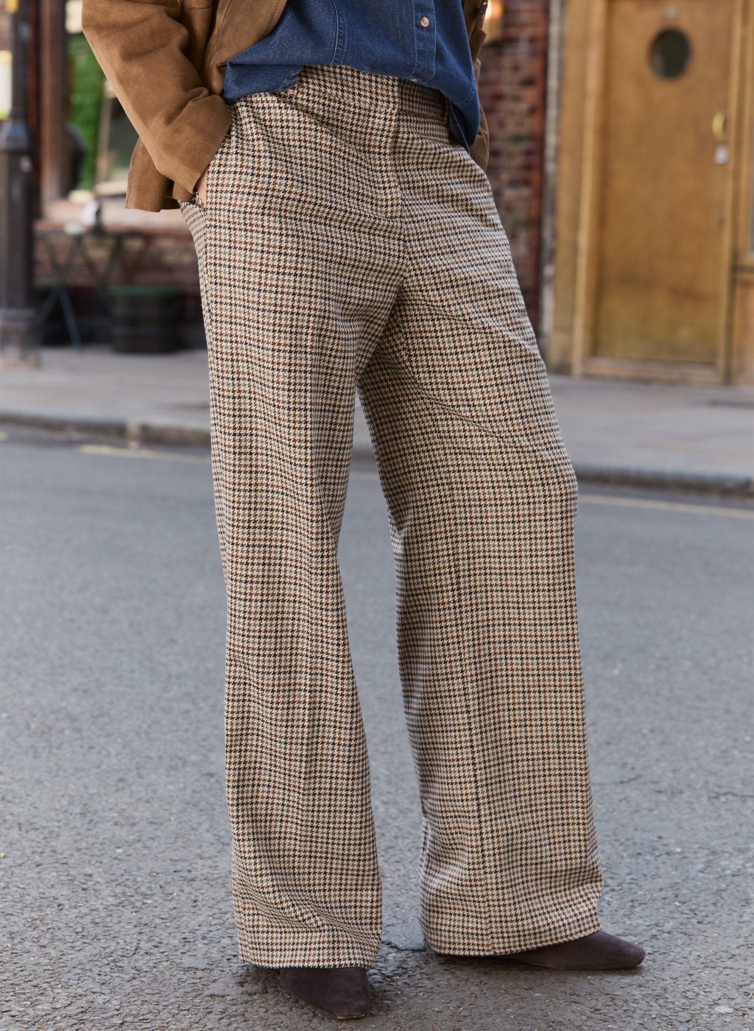 Gwynnie Wool Blend Wide Leg Trousers - Neutral Puppytooth Check Baukjen
