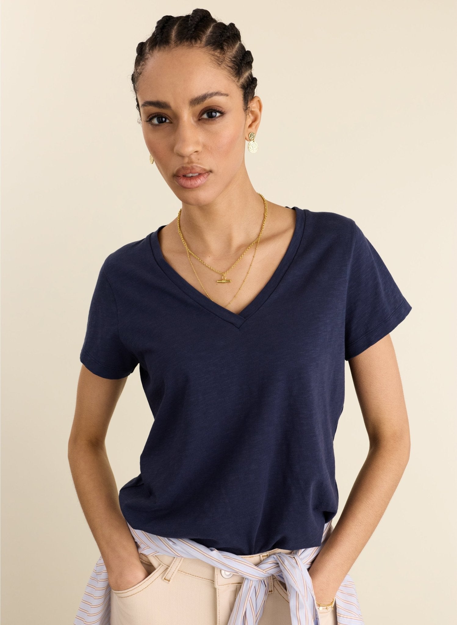 Hanorah Organic V - Neck Tee - Deep Indigo Baukjen
