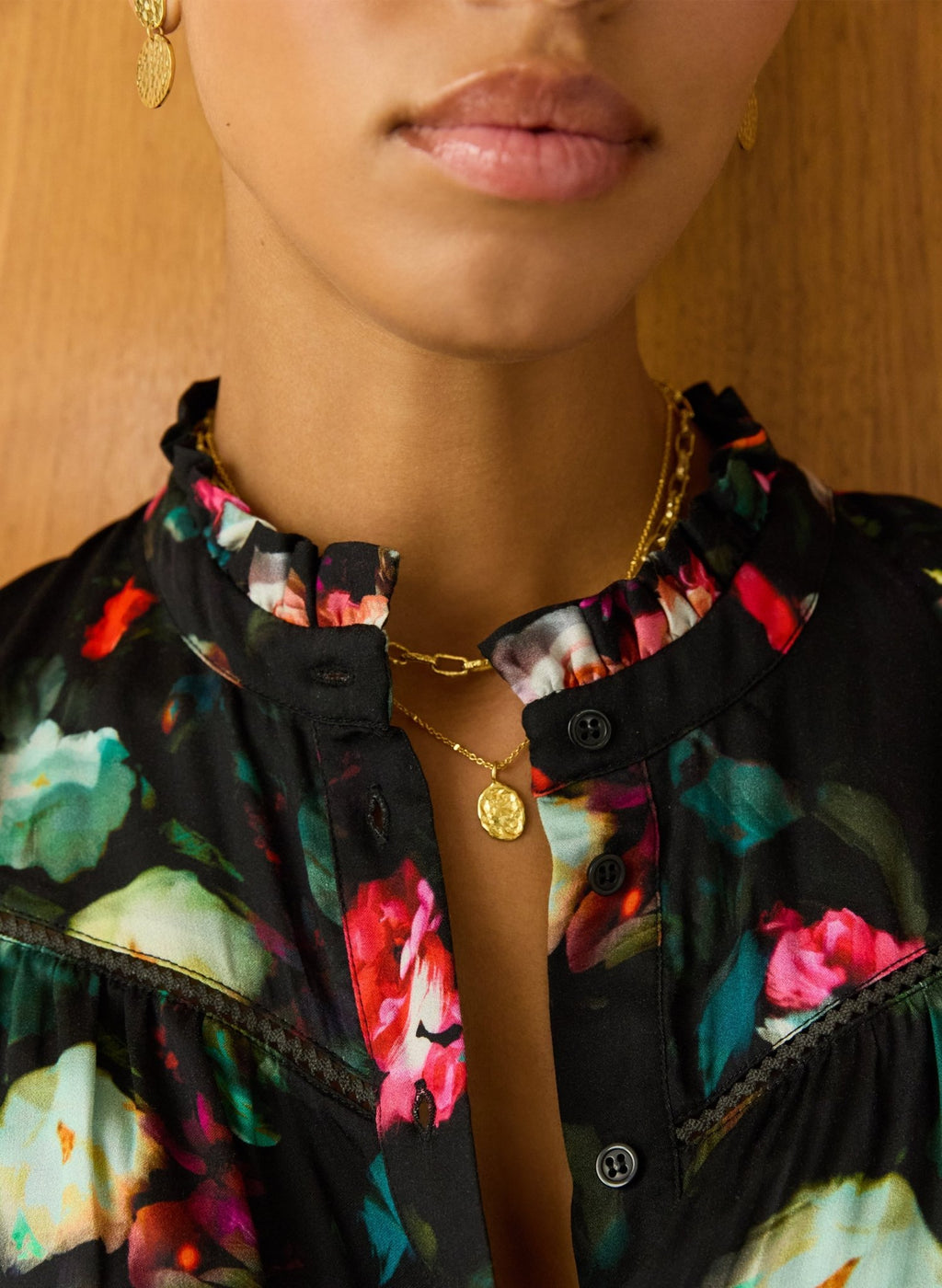 Inez Pendant Necklace - Gold Baukjen