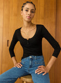 Isla Scoop Neck Henley Top - Caviar Black Baukjen