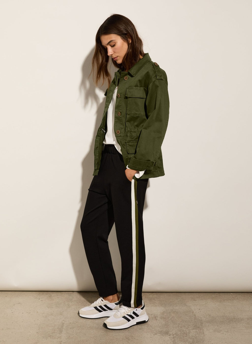 Jay Side Stripe Tapered Trousers - Caviar Black & Olive Baukjen