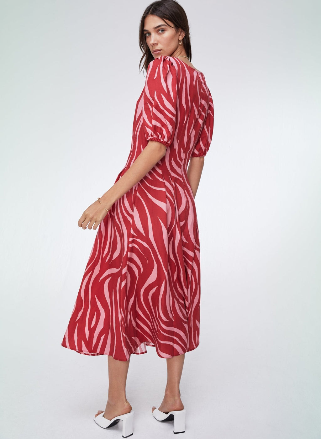 Jazlyn Dress with Tencel ™ - Crimson Zebra Baukjen