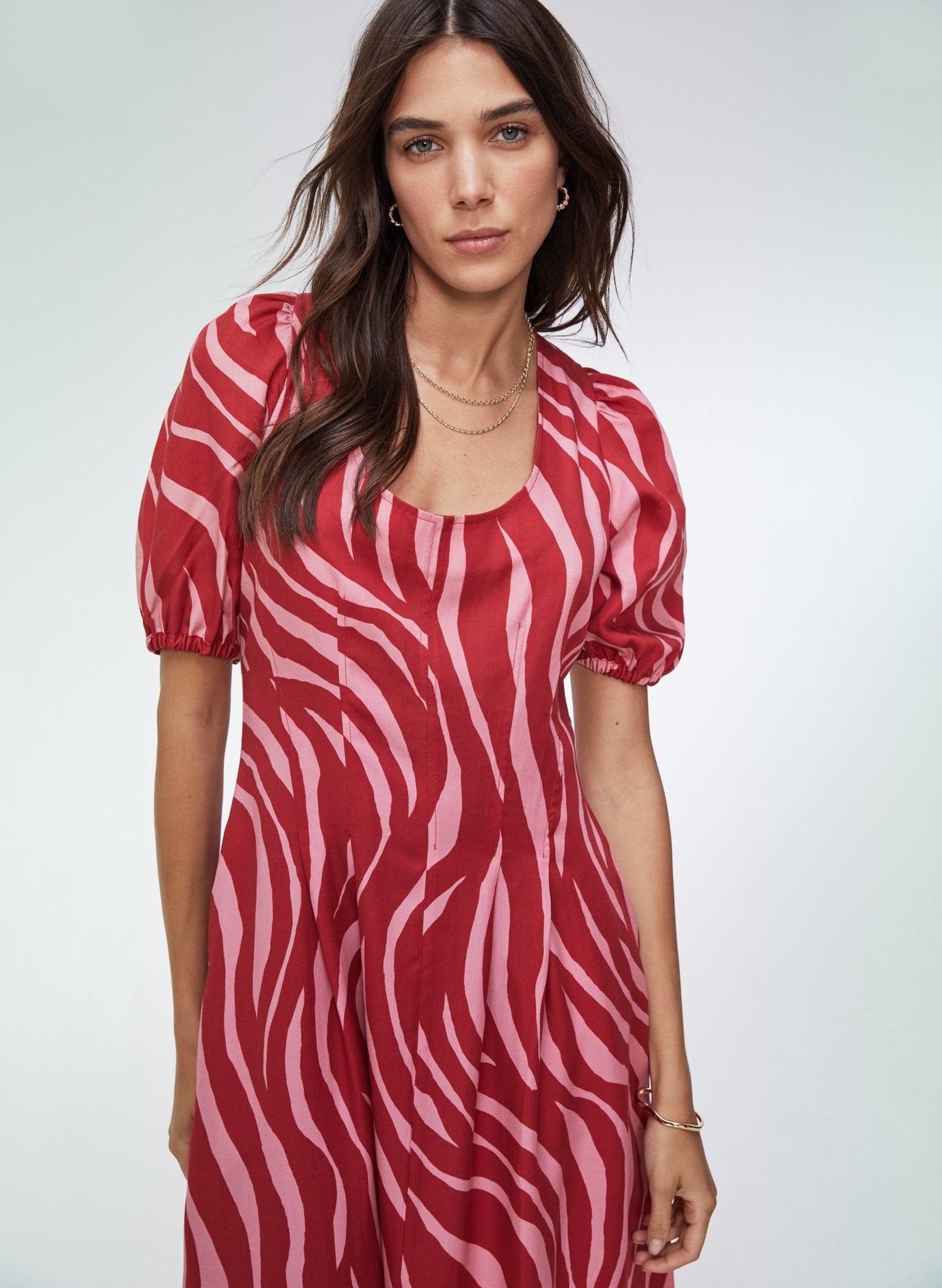 Jazlyn Dress with Tencel ™ - Crimson Zebra Baukjen
