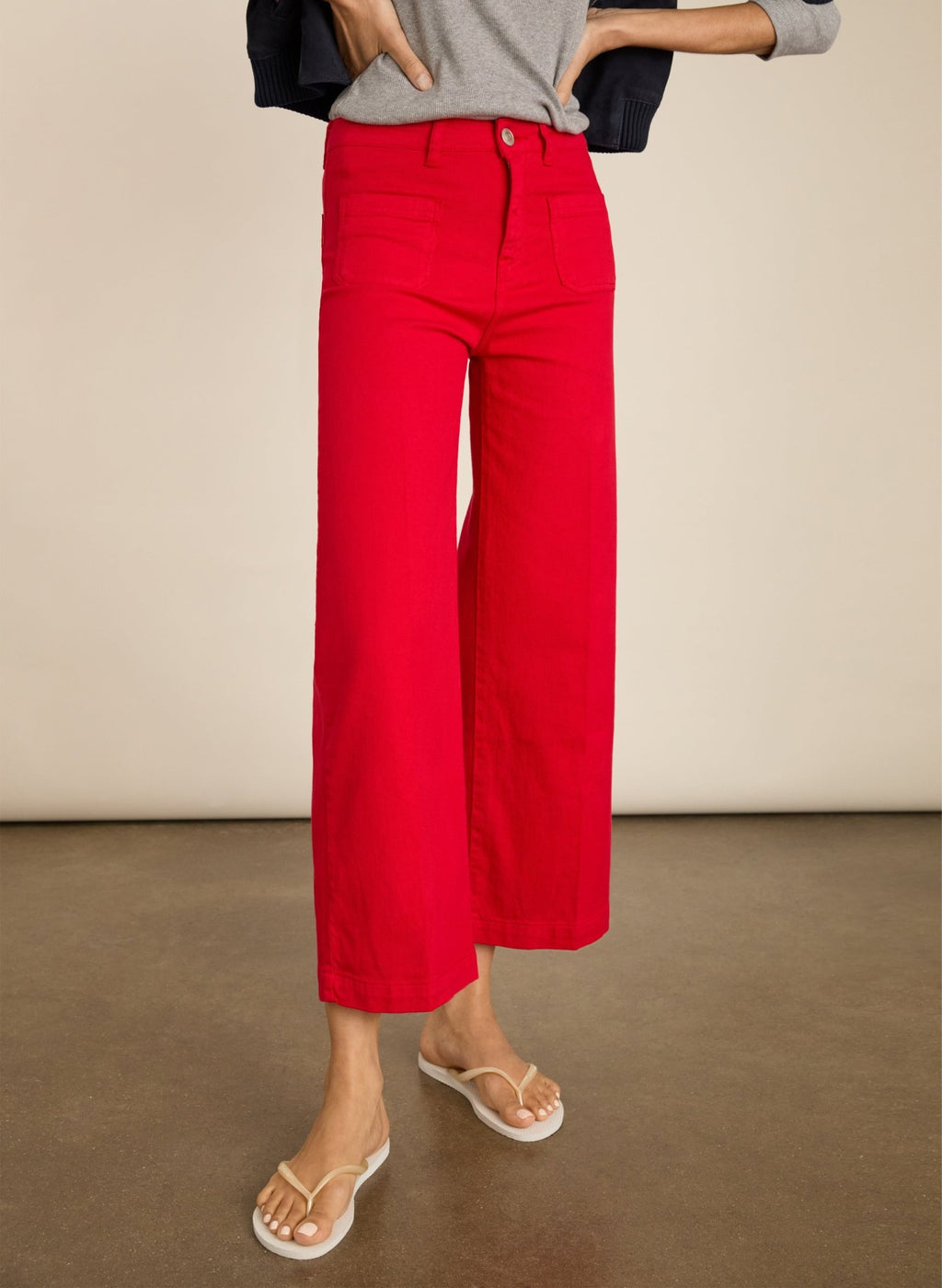 Jena Organic Cotton Stretch Wide Crop Jeans - Crimson Red Baukjen