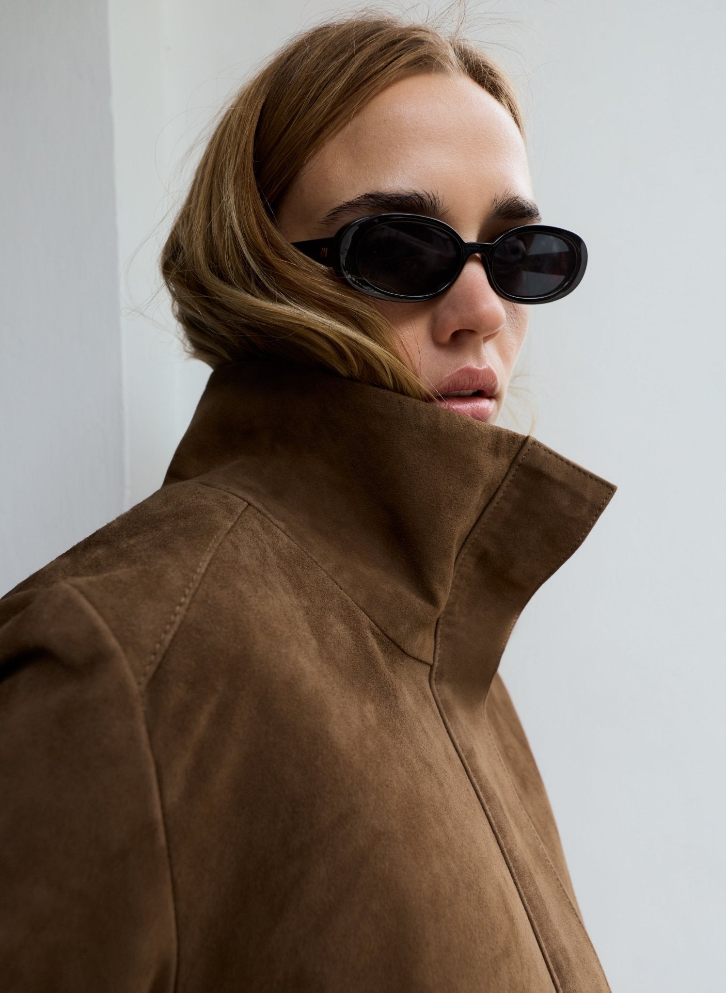 Jesse Funnel Neck Suede Jacket - Dark Brown Baukjen