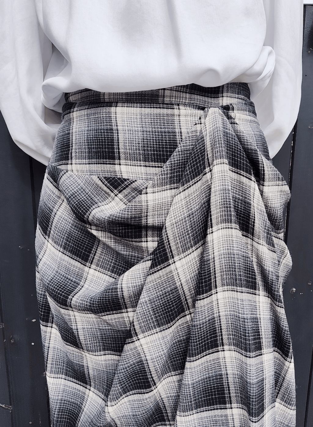 Kaia Check Midi Skirt - Grey Check Baukjen