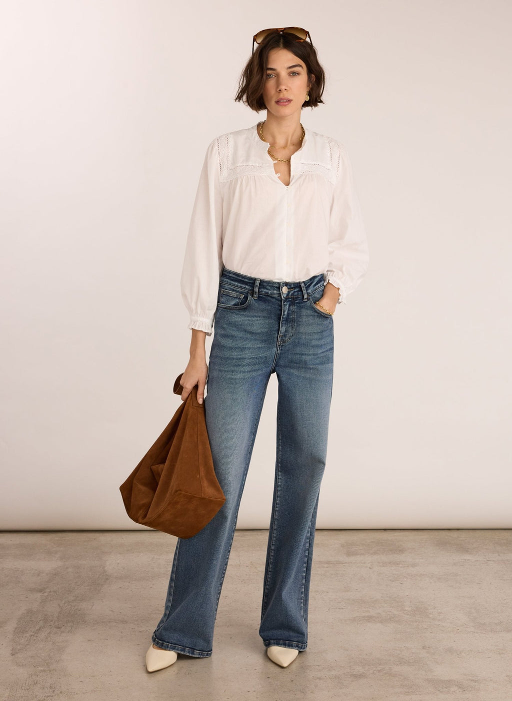 Karenina Organic Cotton Broderie Detail Blouse - Soft White Baukjen