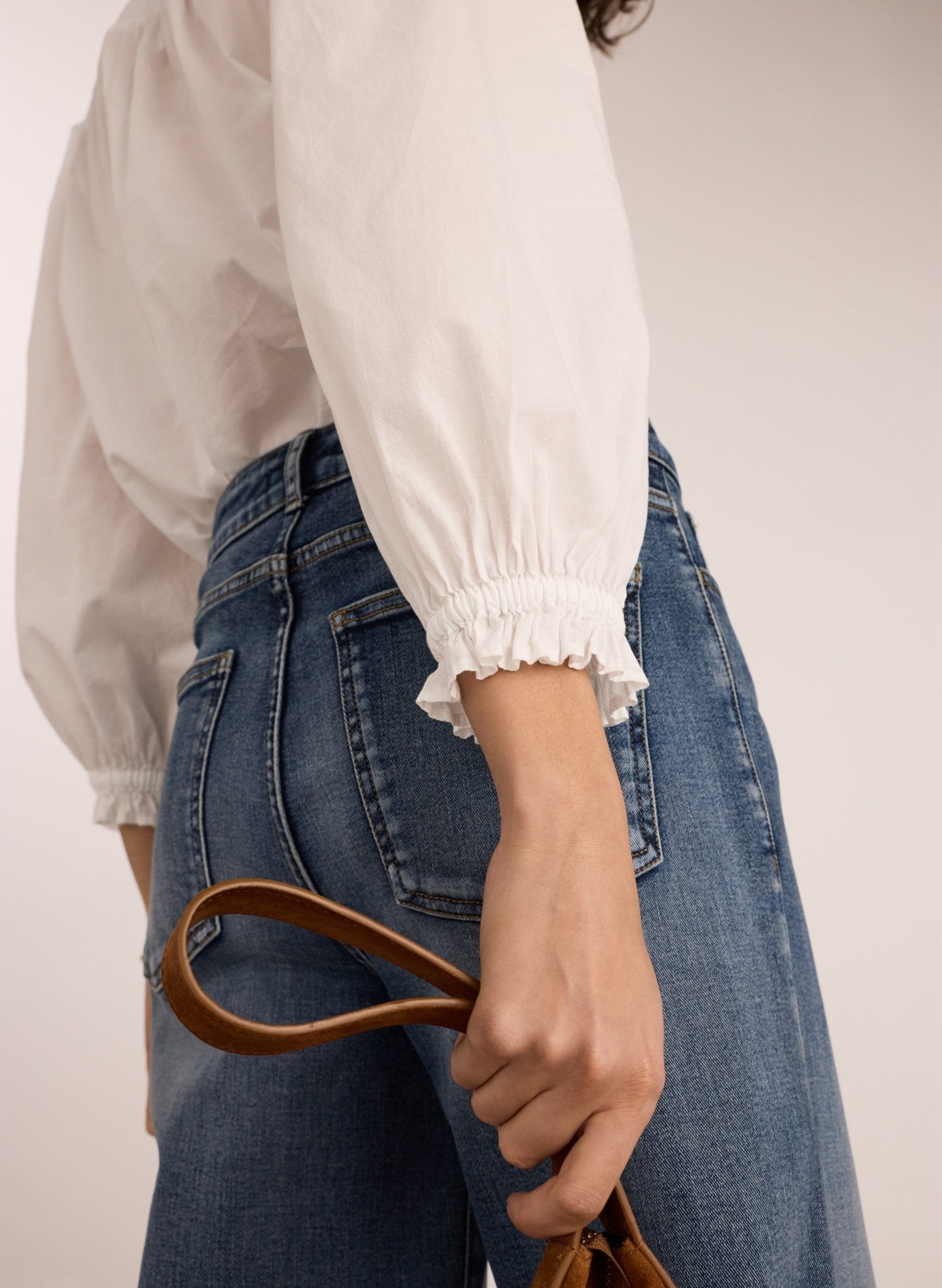 Karenina Organic Cotton Broderie Detail Blouse - Soft White Baukjen